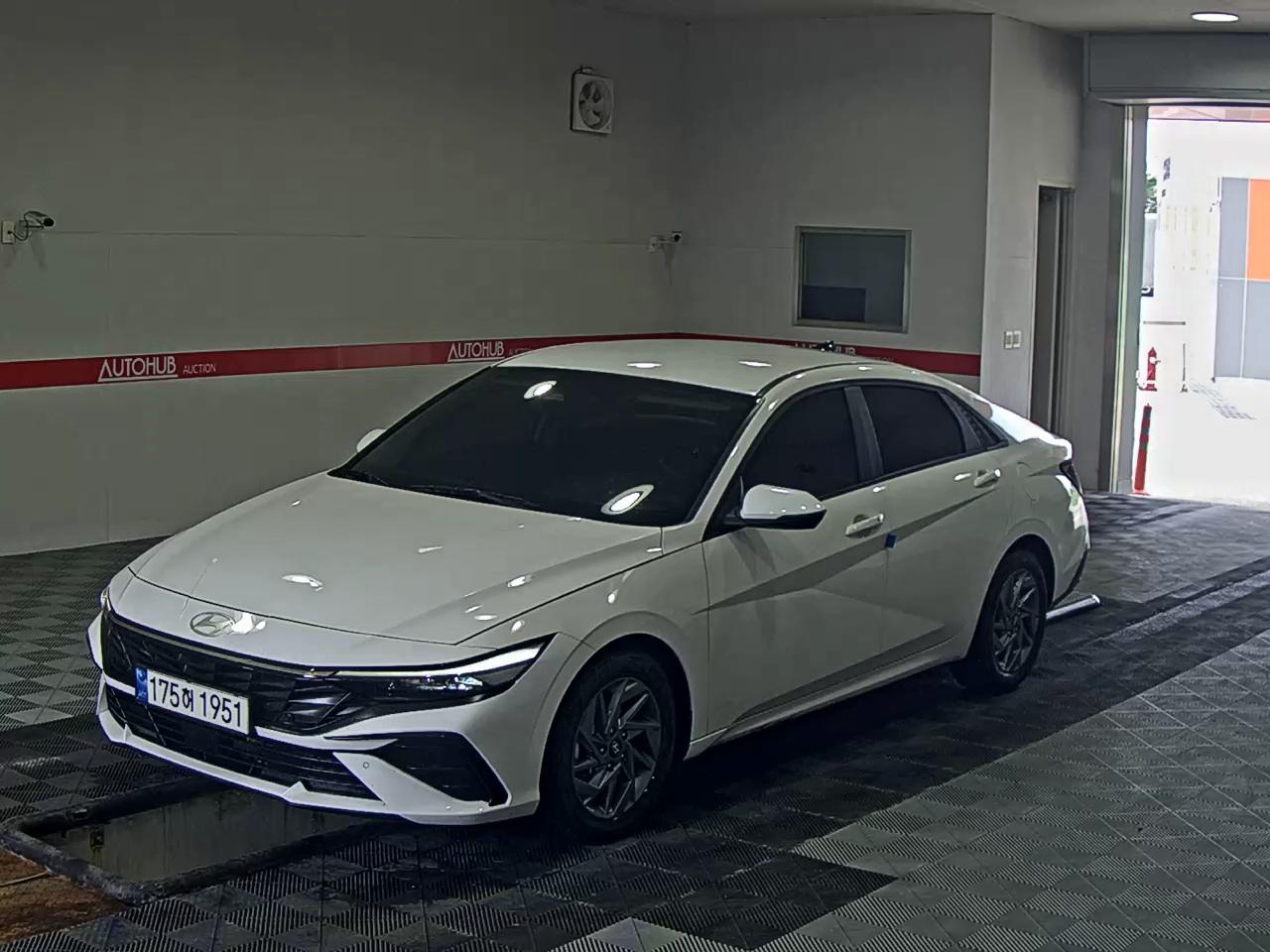 HYUNDAI AVANTE (CN7)
