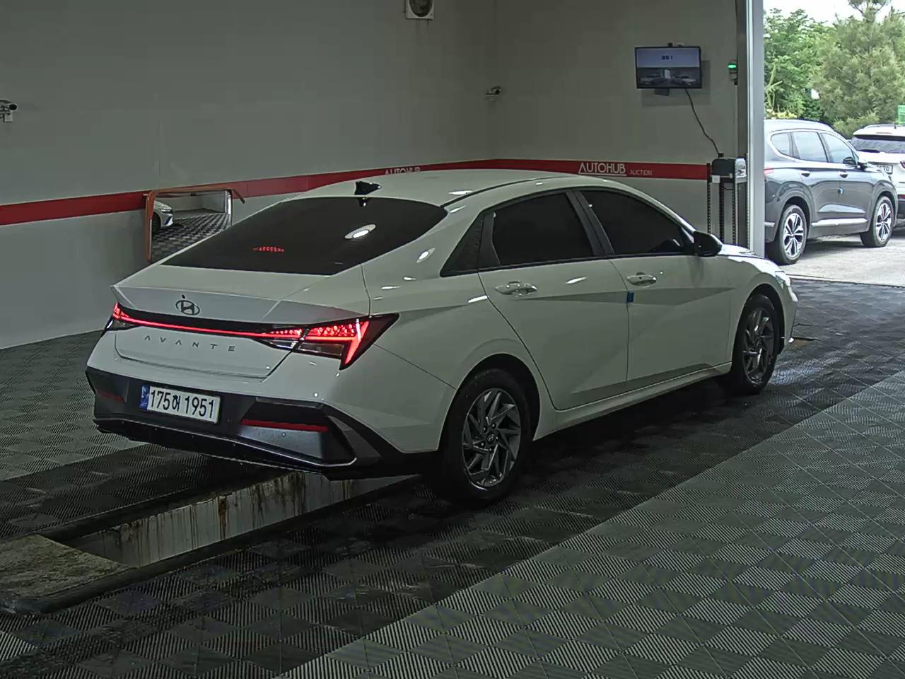 2024 - hyundai avante