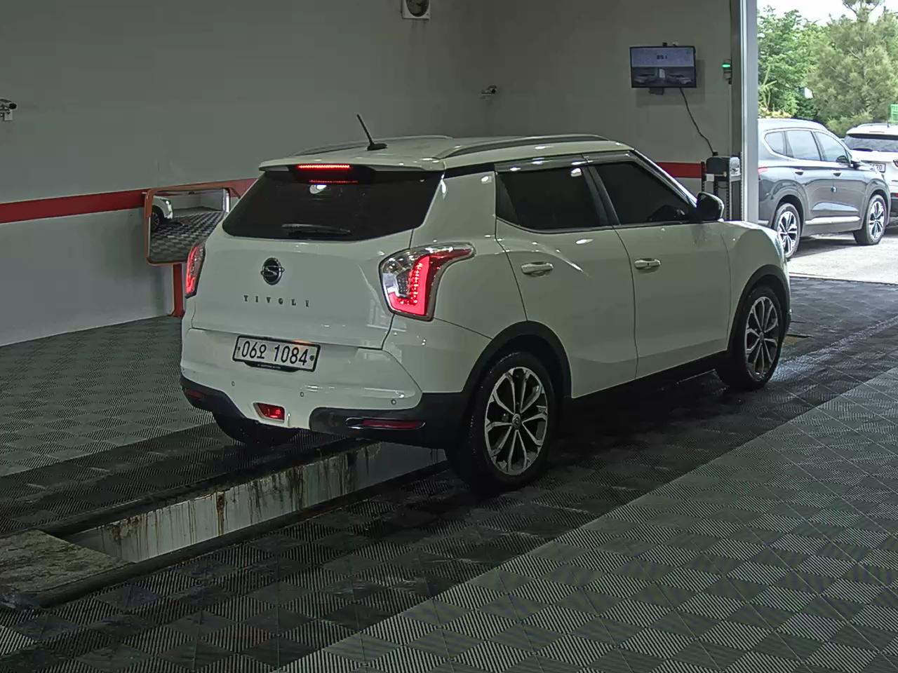 2017 - ssangyong tivoli
