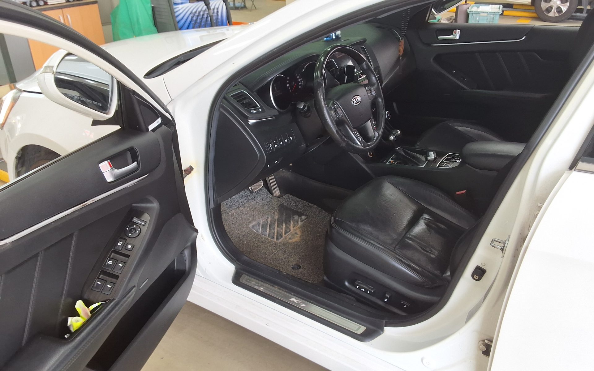 2012 - kia k7