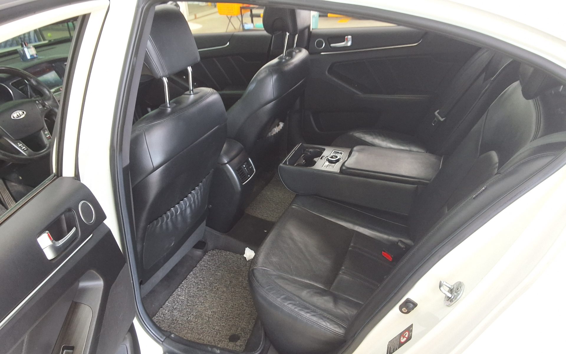 2012 - kia k7