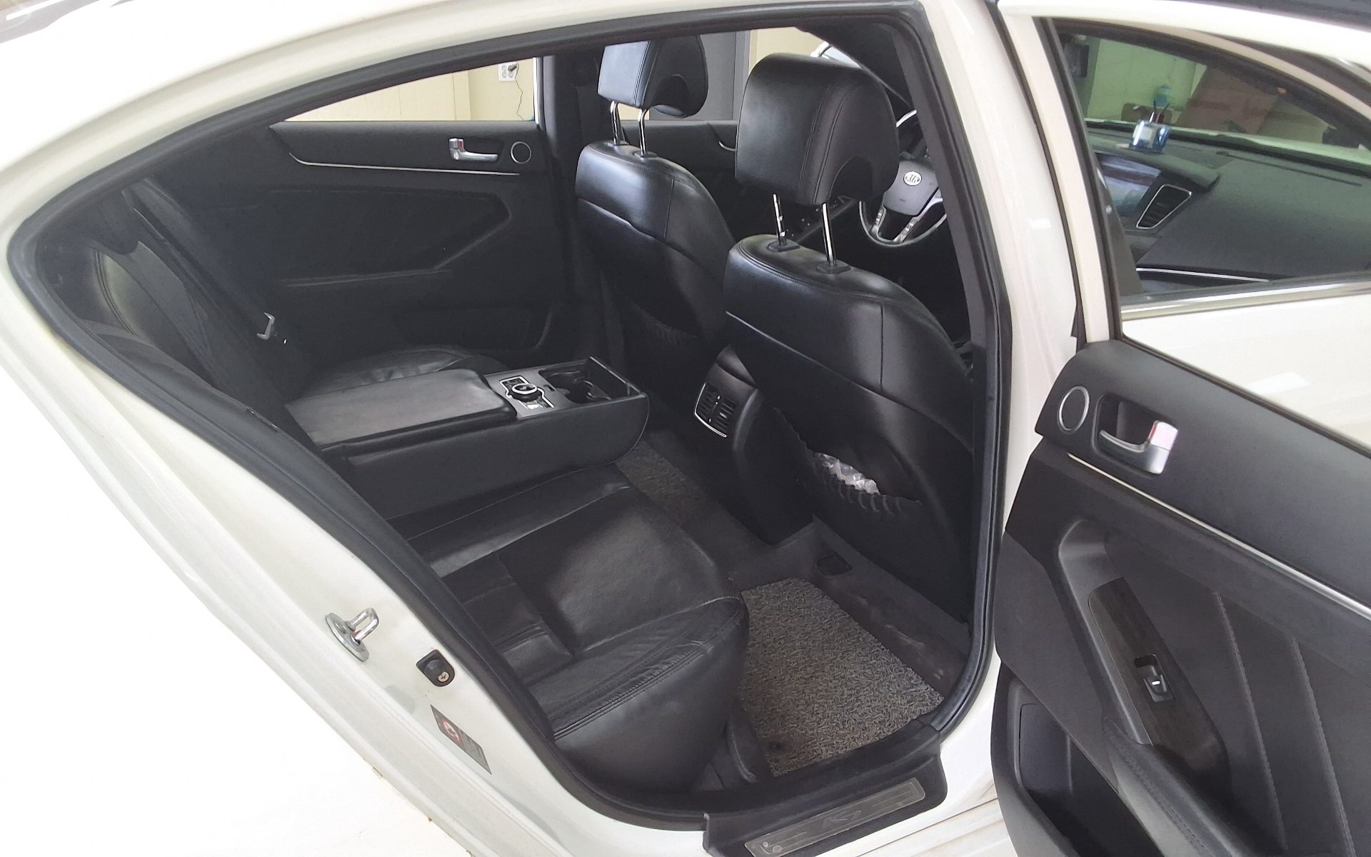 2012 - kia k7