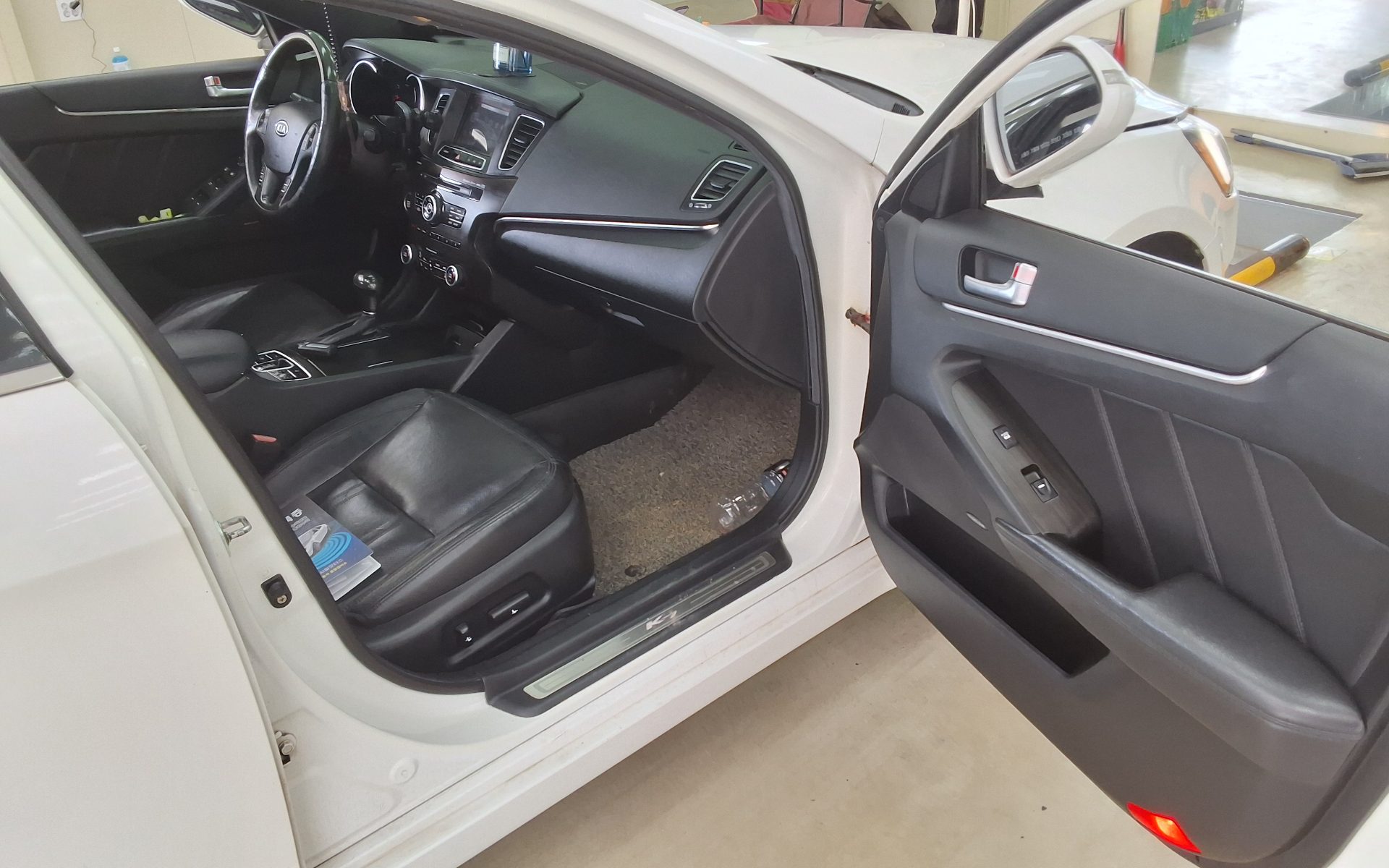2012 - kia k7