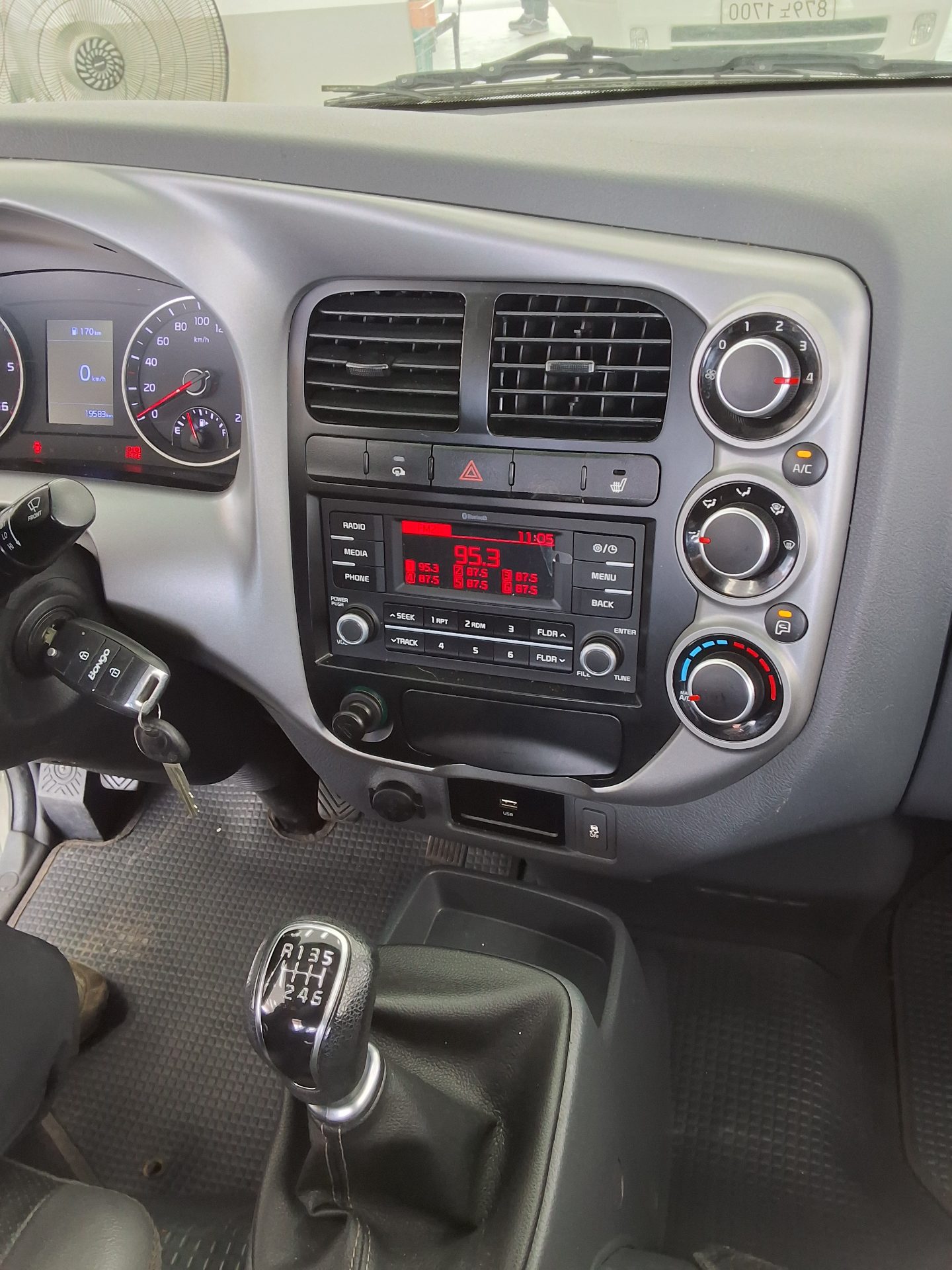 2020 - kia bongo