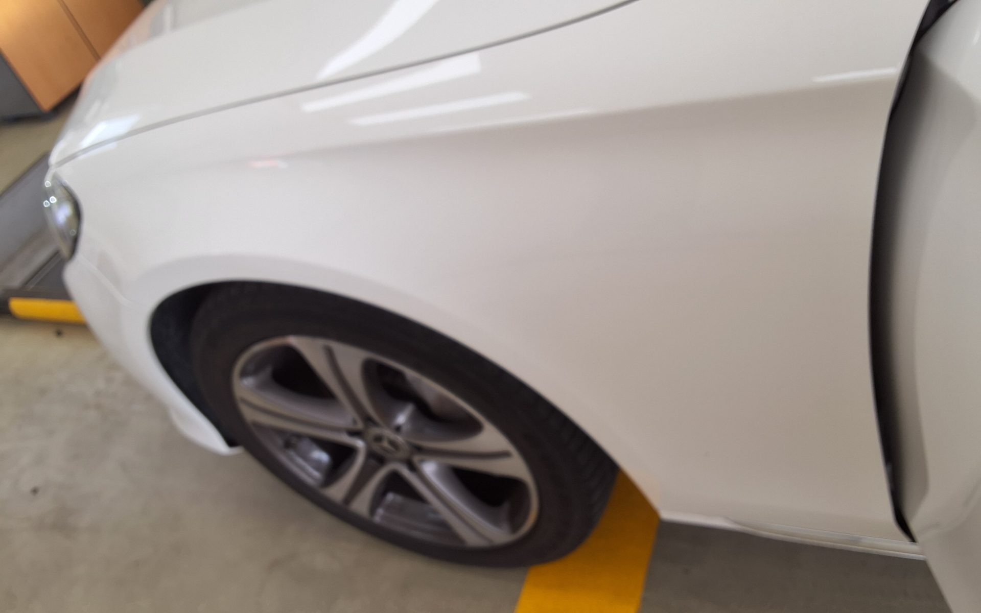 2019 - mercedes-benz e300