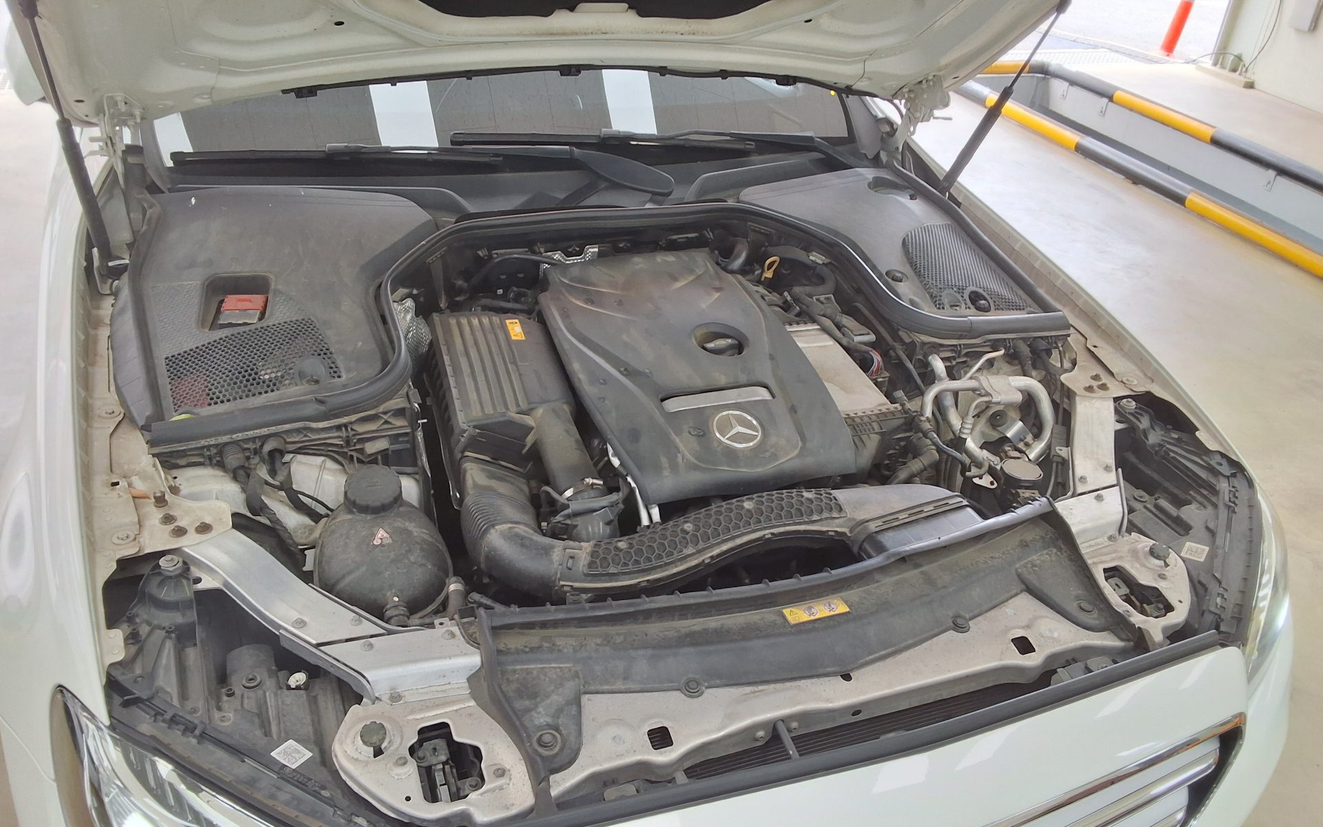 2019 - mercedes-benz e300