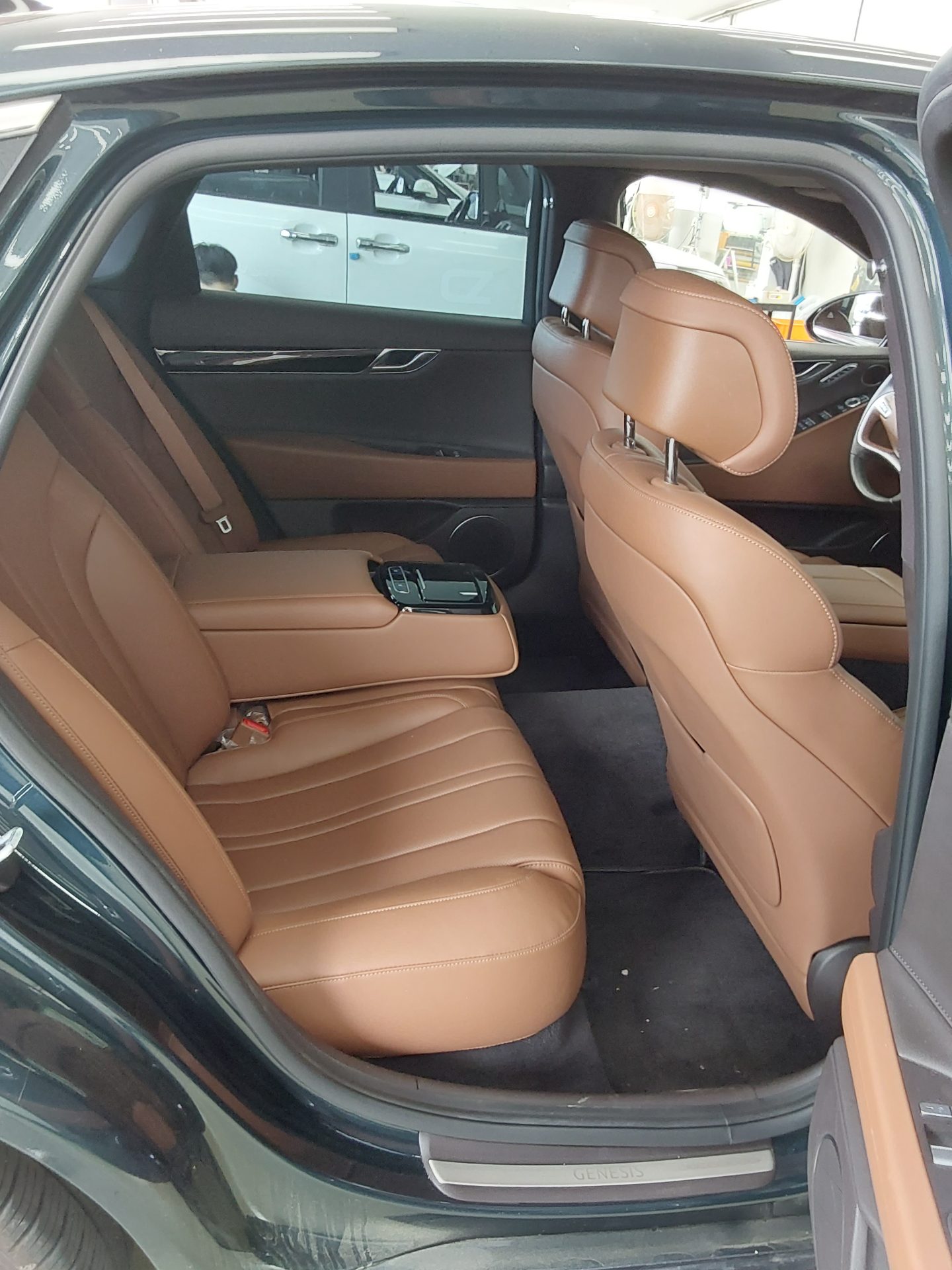 2023 - genesis g80