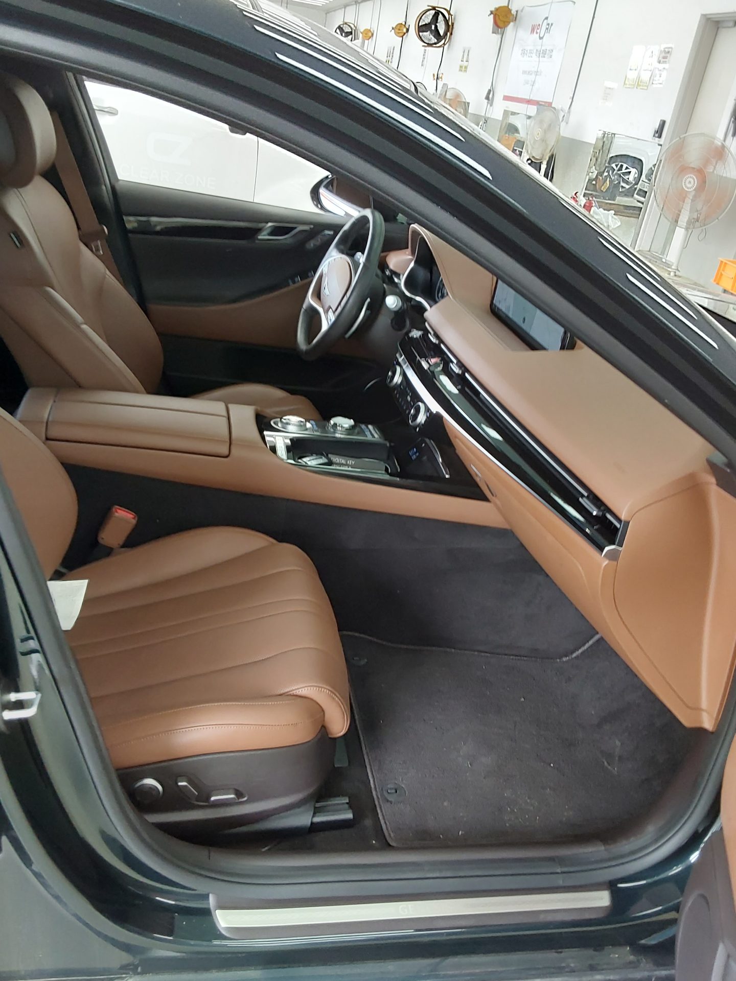 2023 - genesis g80