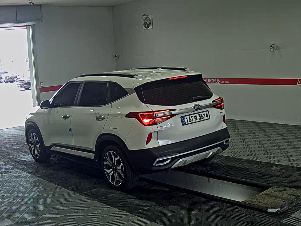 2020 - kia seltos