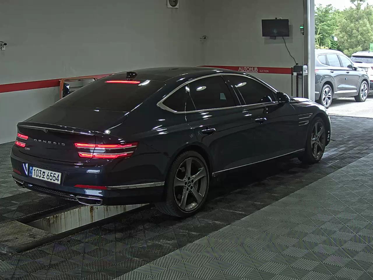 2023 - genesis g80