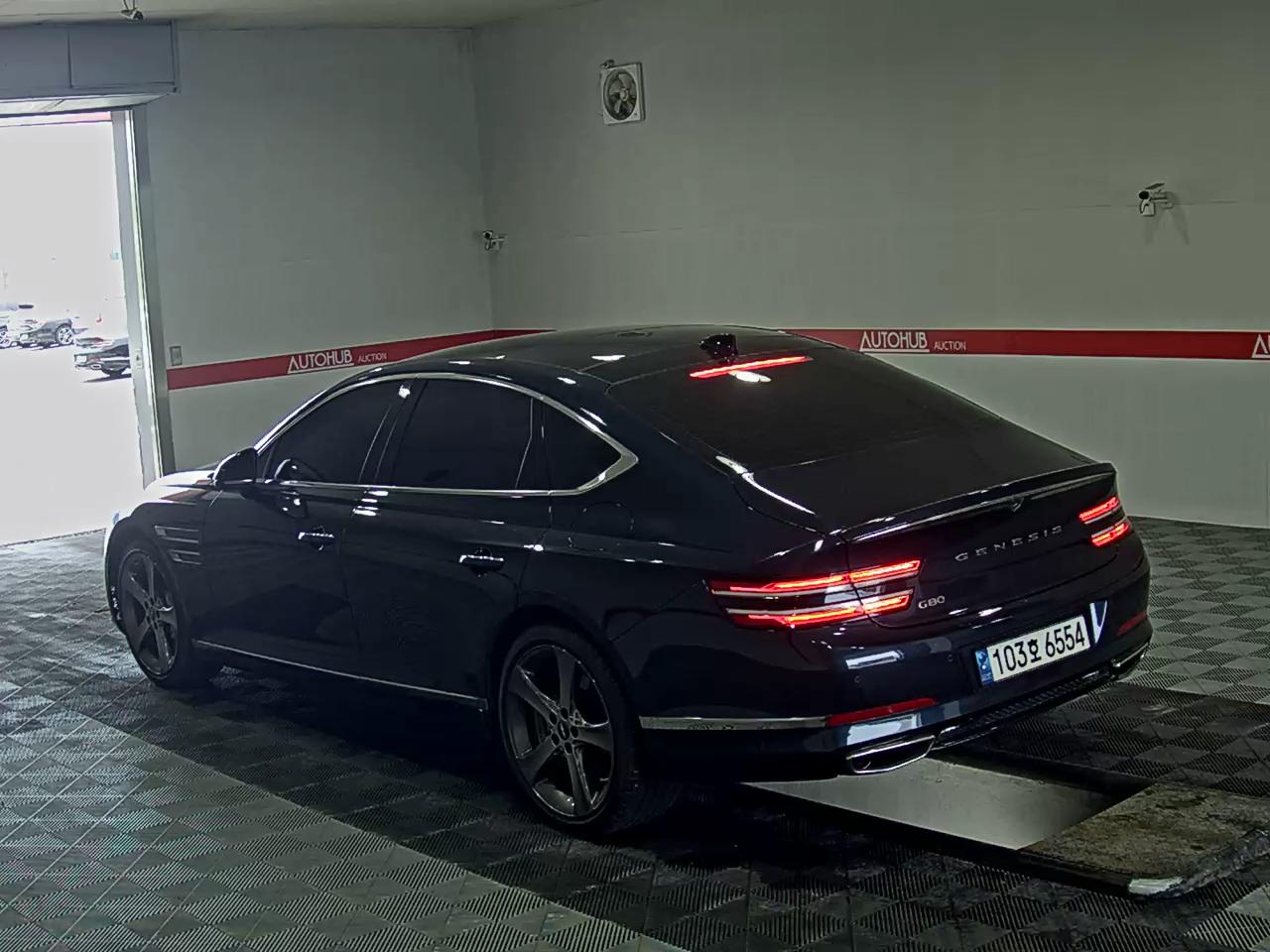 2023 - genesis g80