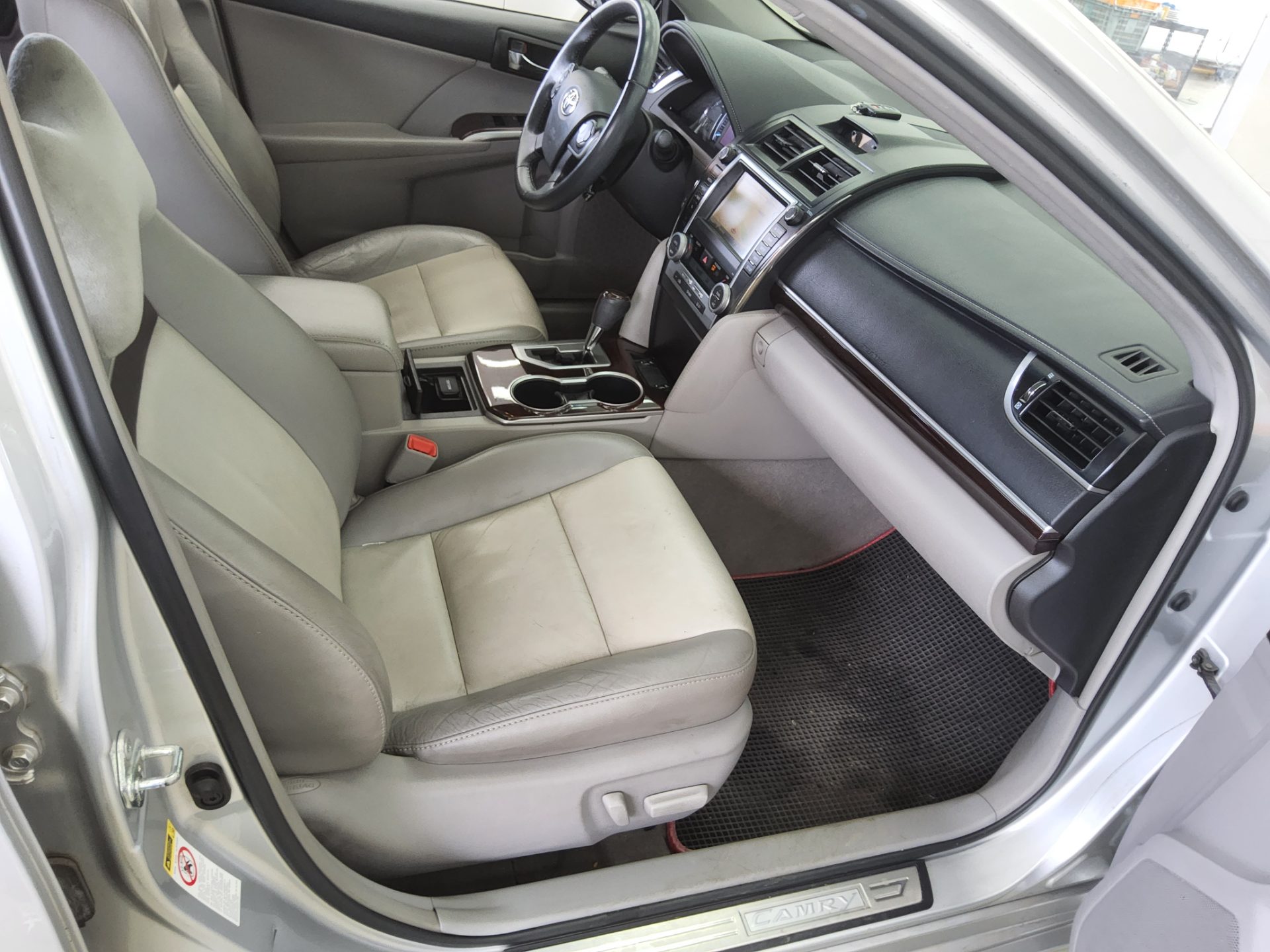 2012 - toyota camry