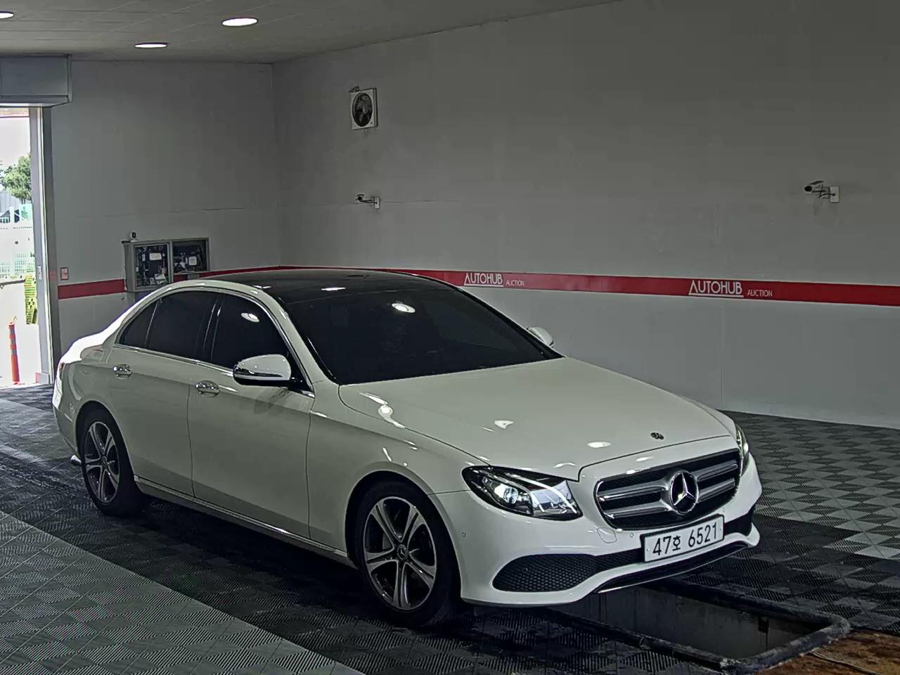 2019 - mercedes-benz e300