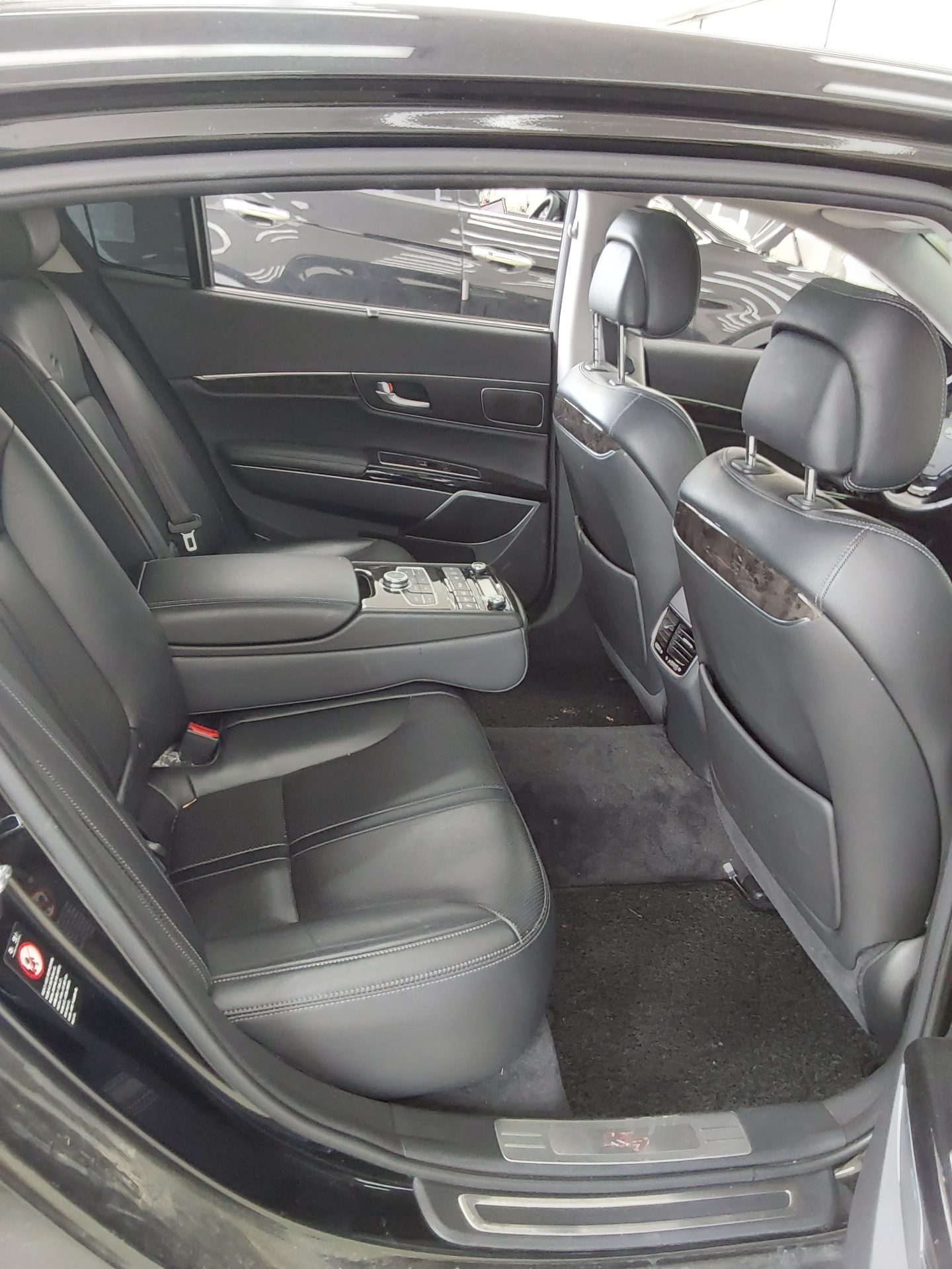 2016 - kia k9