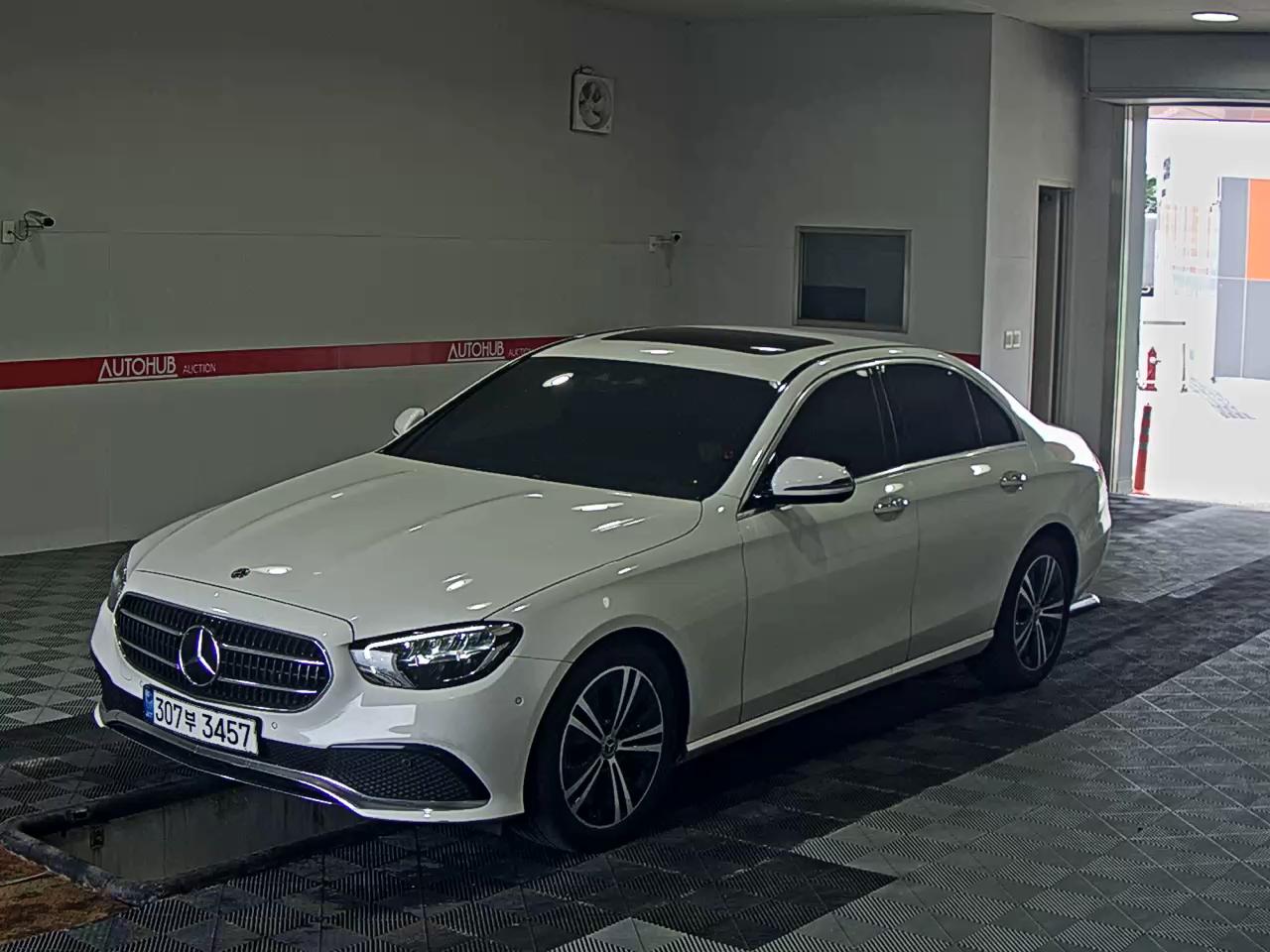 MERCEDES-BENZ CLASS (5TH GEN) E250 AVANTGARDE