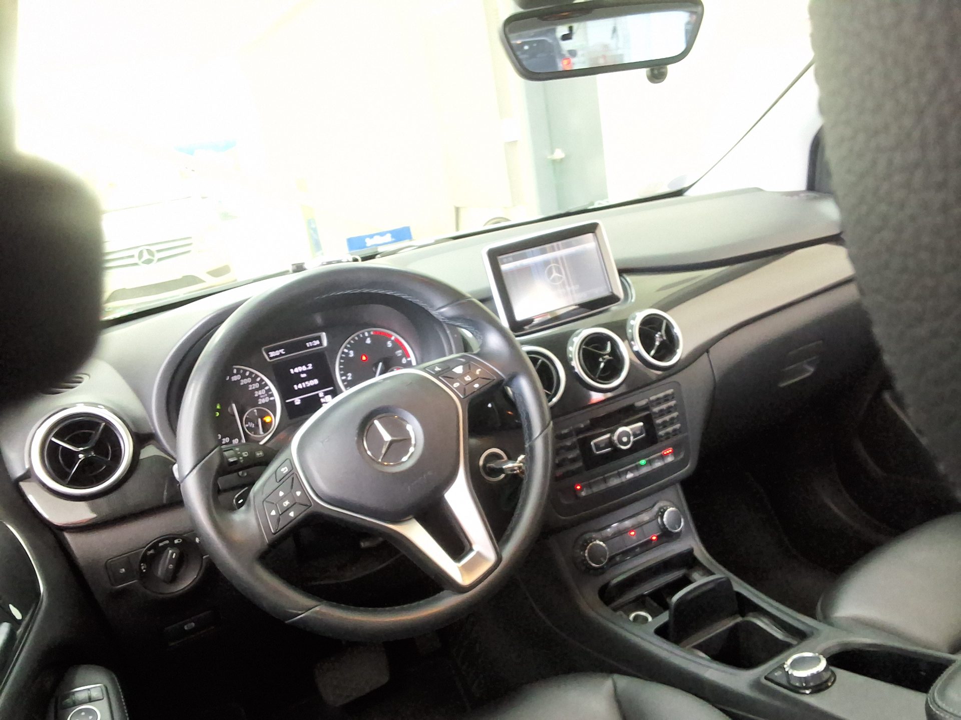 2013 - mercedes-benz b200