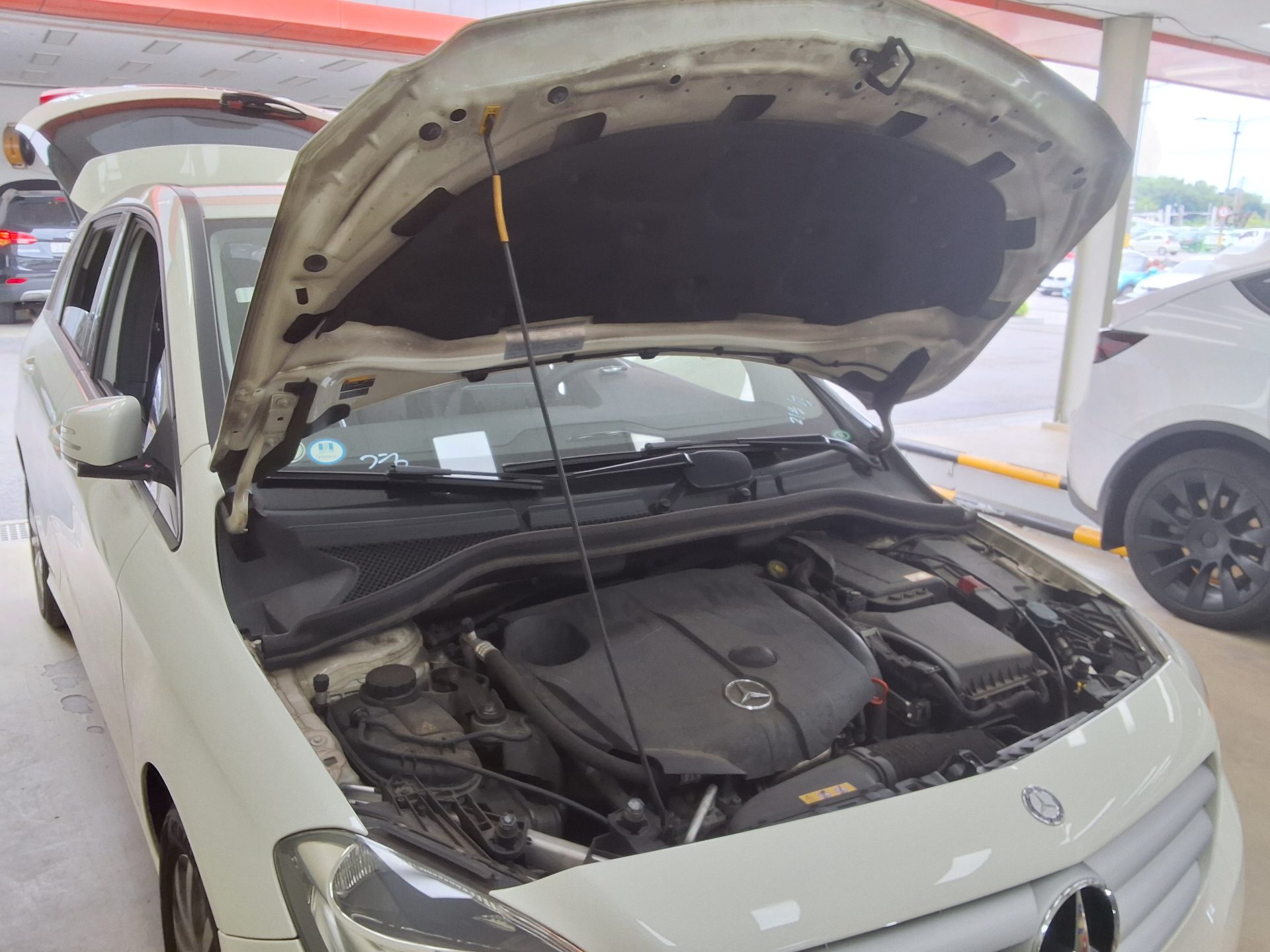 2013 - mercedes-benz b200