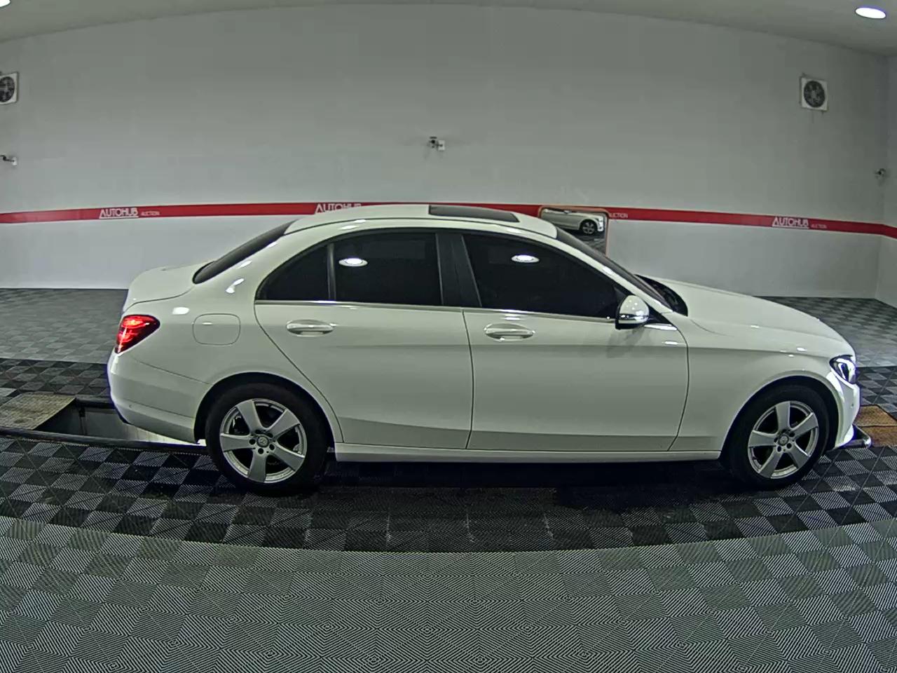 2016 - mercedes-benz c200
