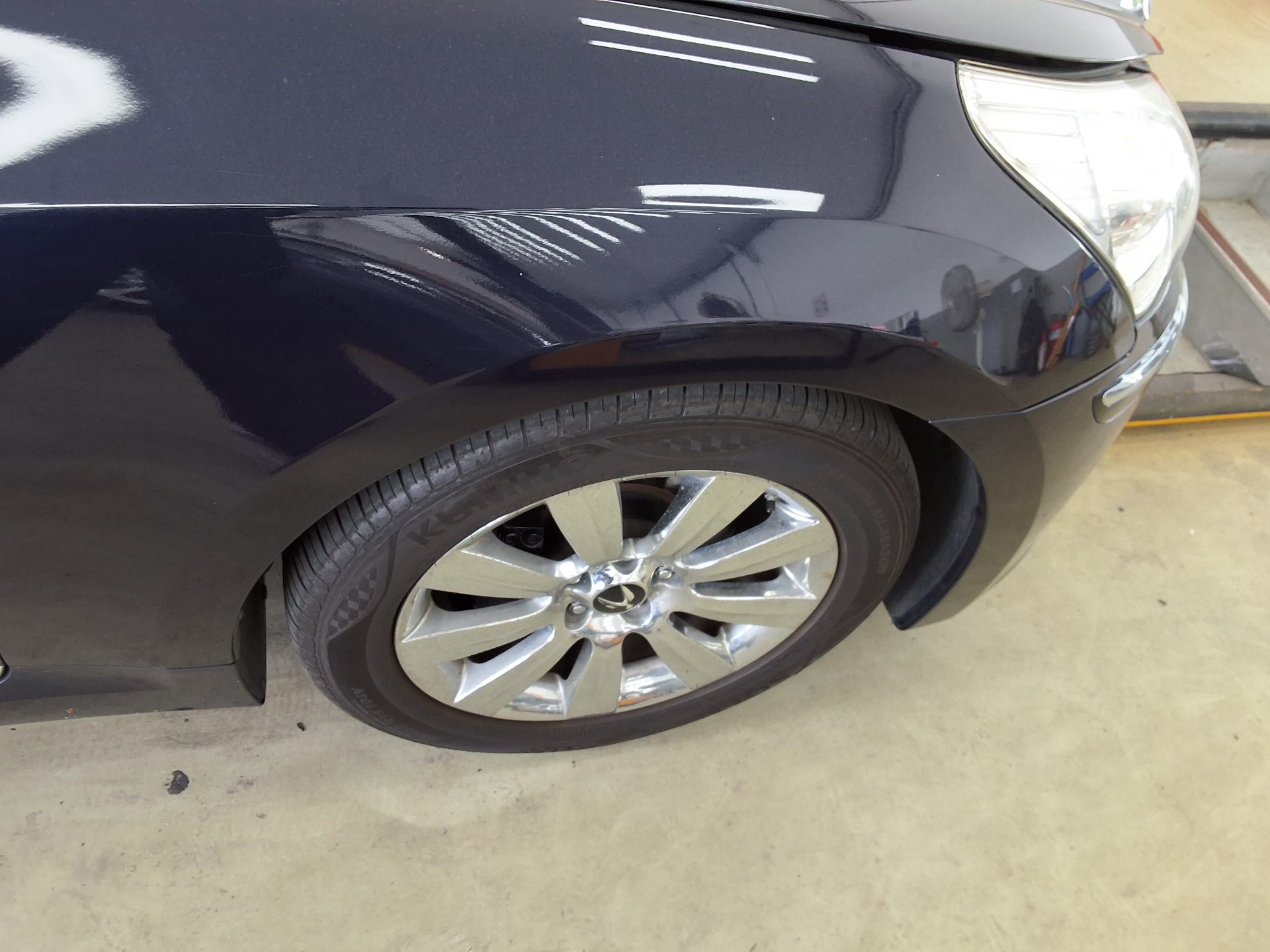 2010 - hyundai equus