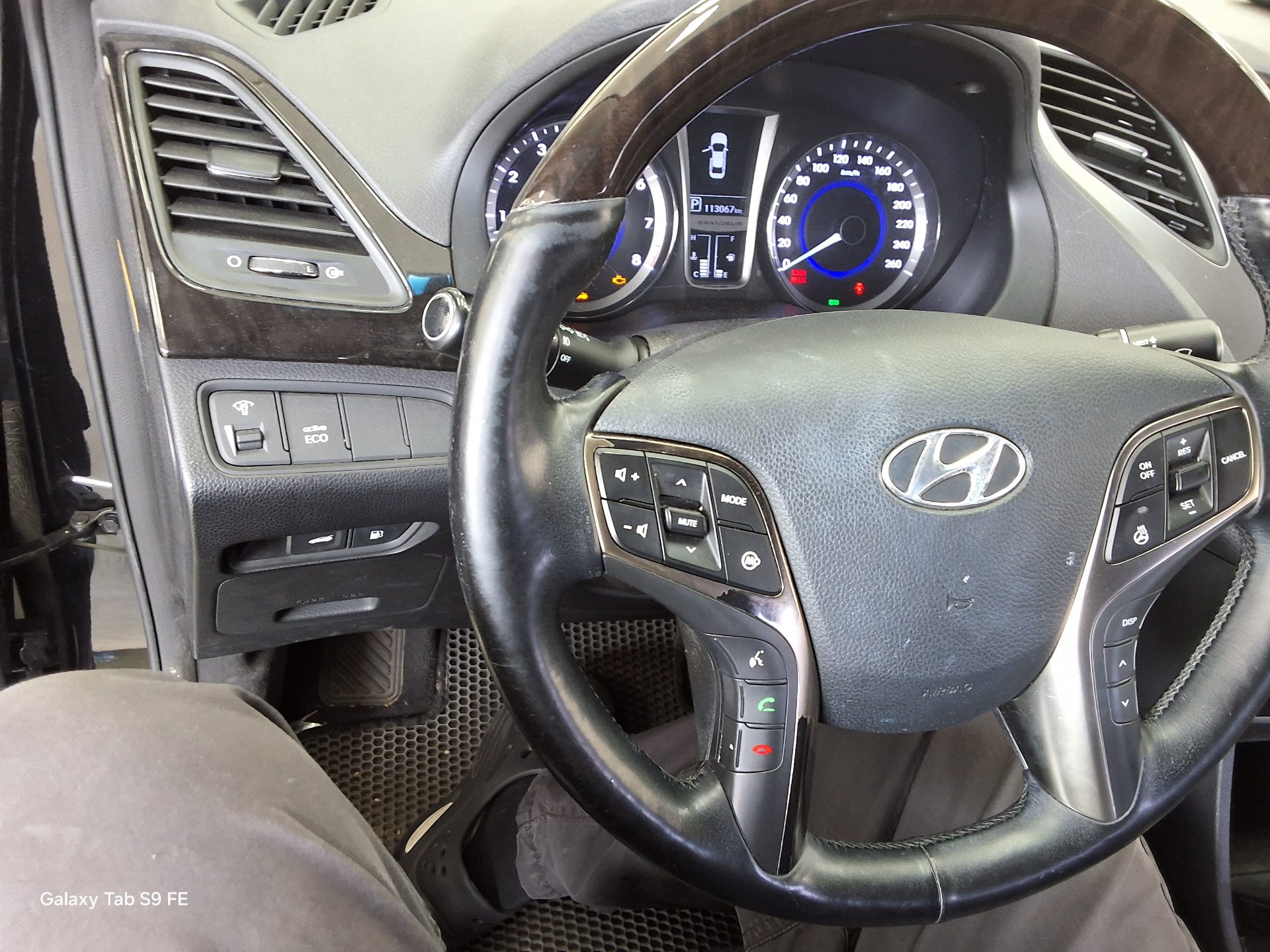 2012 - hyundai grandeur