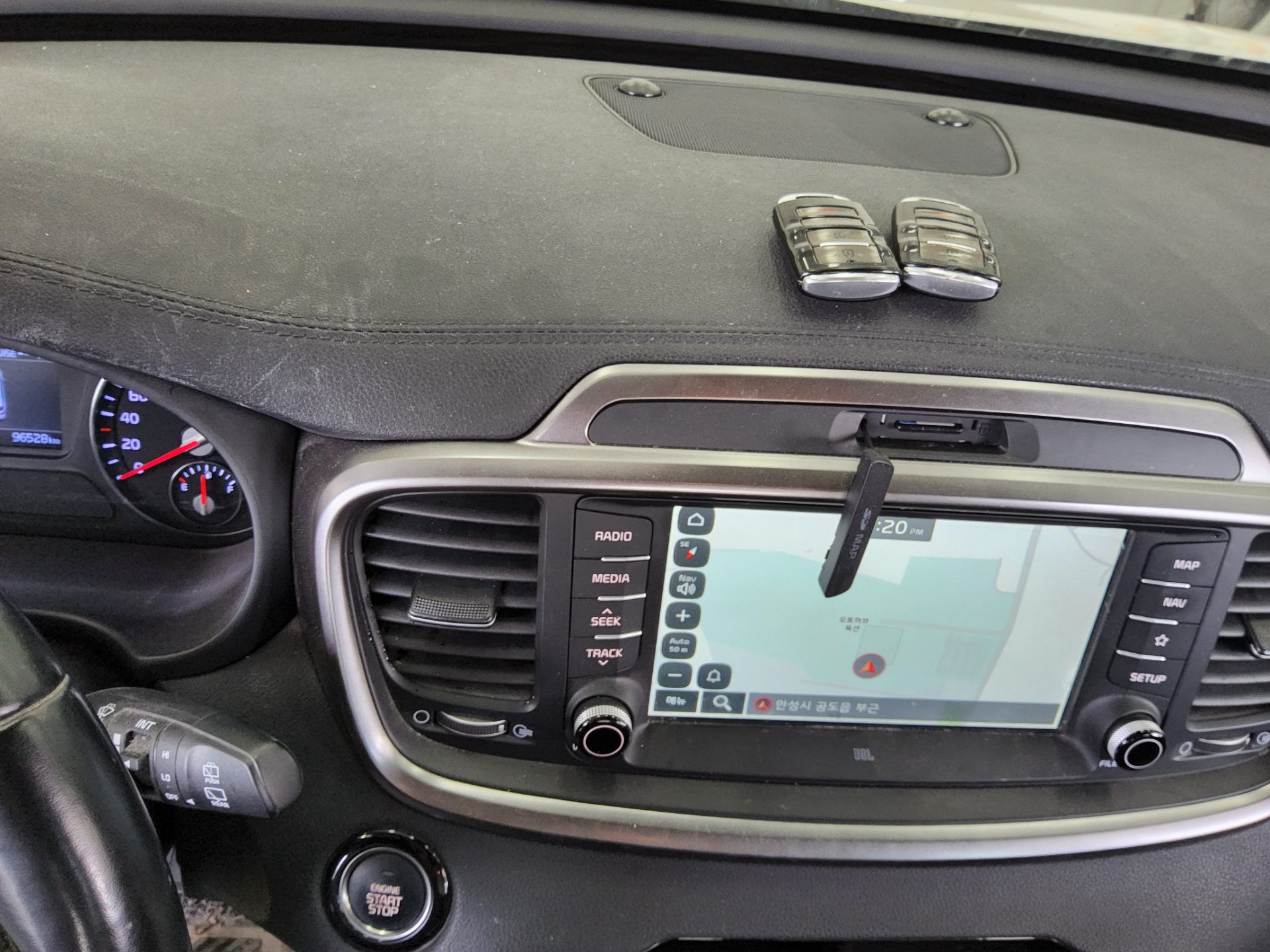 2019 - kia sorento