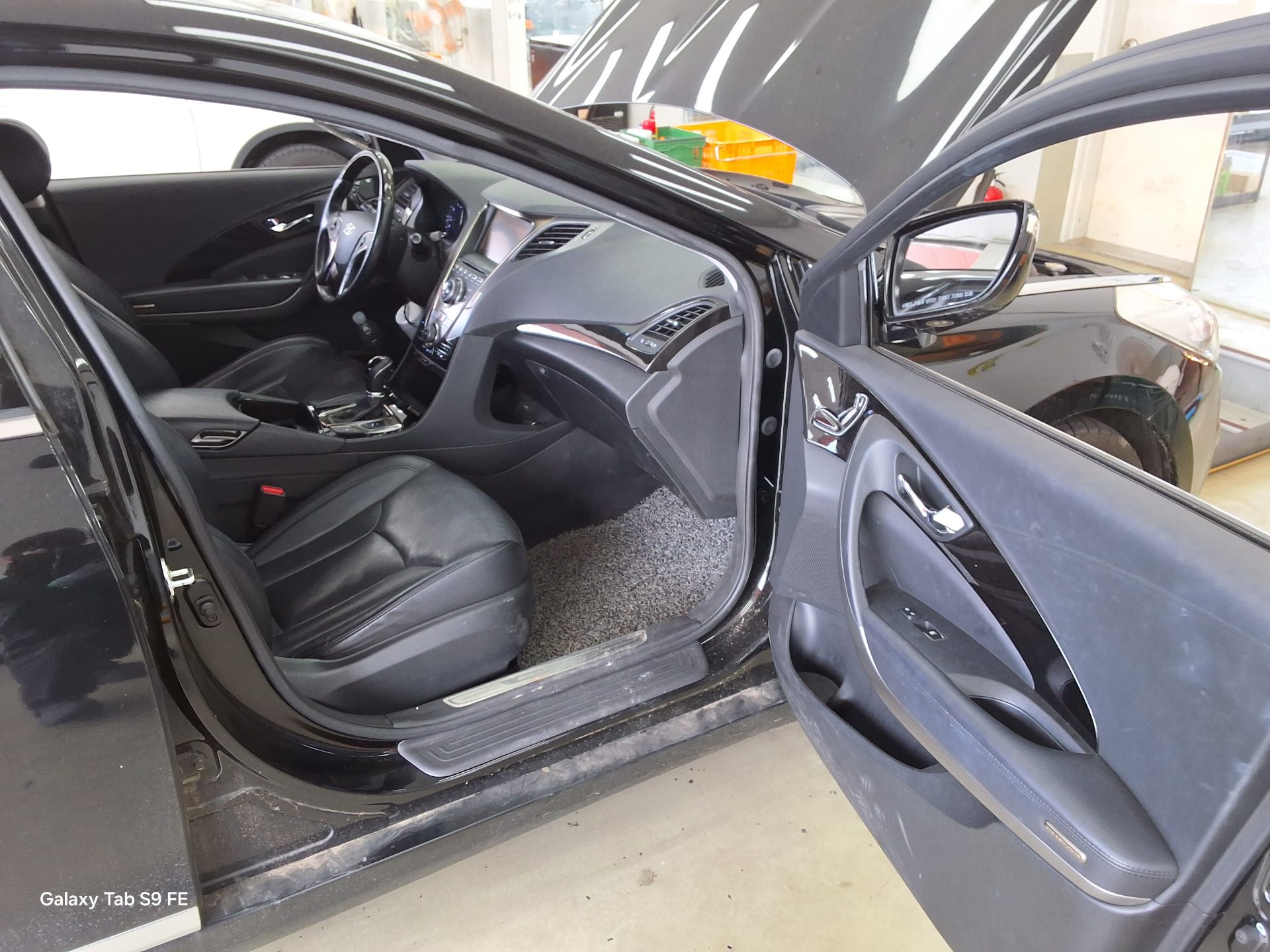 2012 - hyundai grandeur