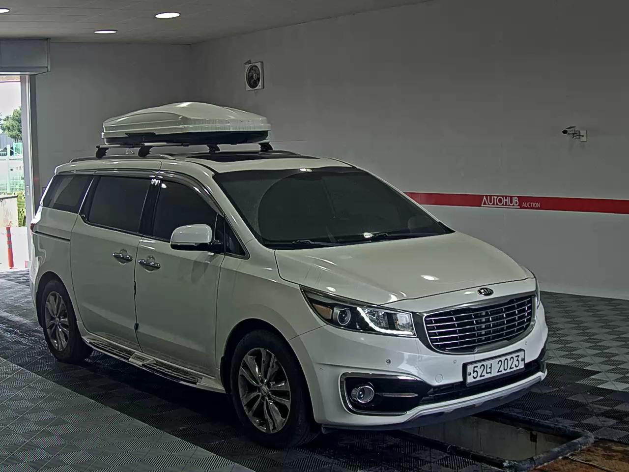 2017 - kia carnival