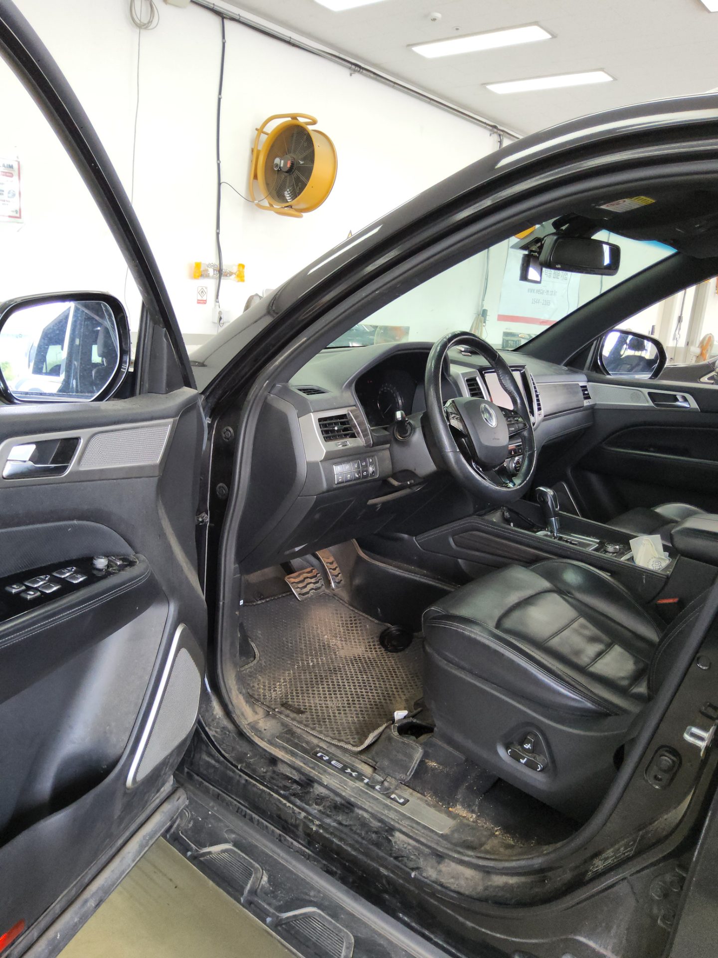 2018 - ssangyong rexton