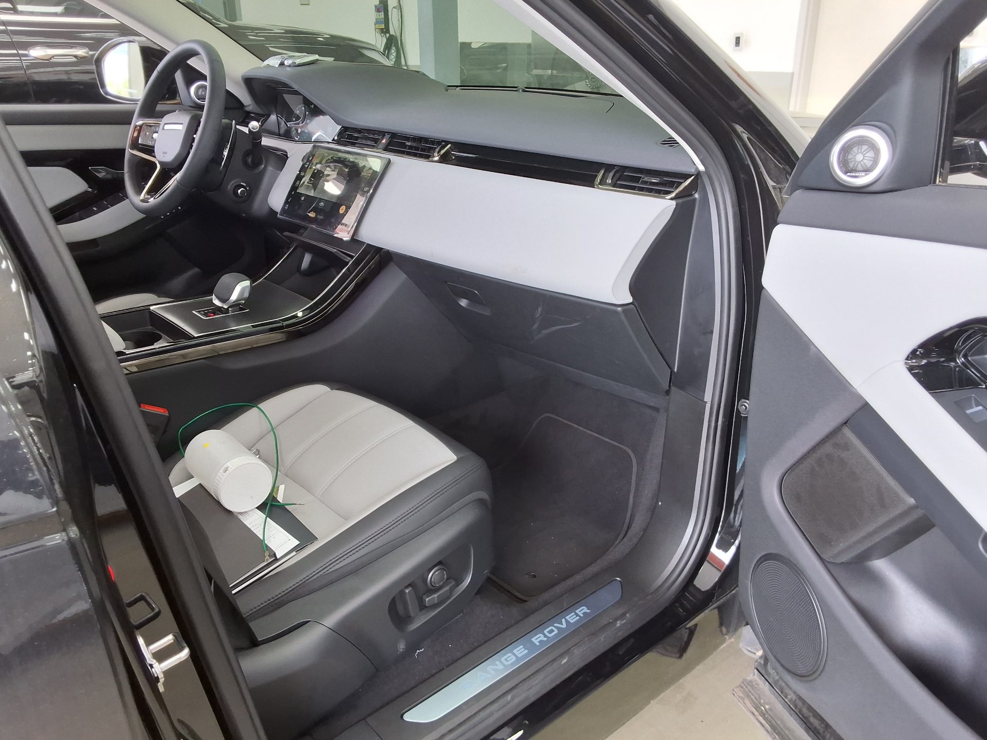 2024 - land rover range rover