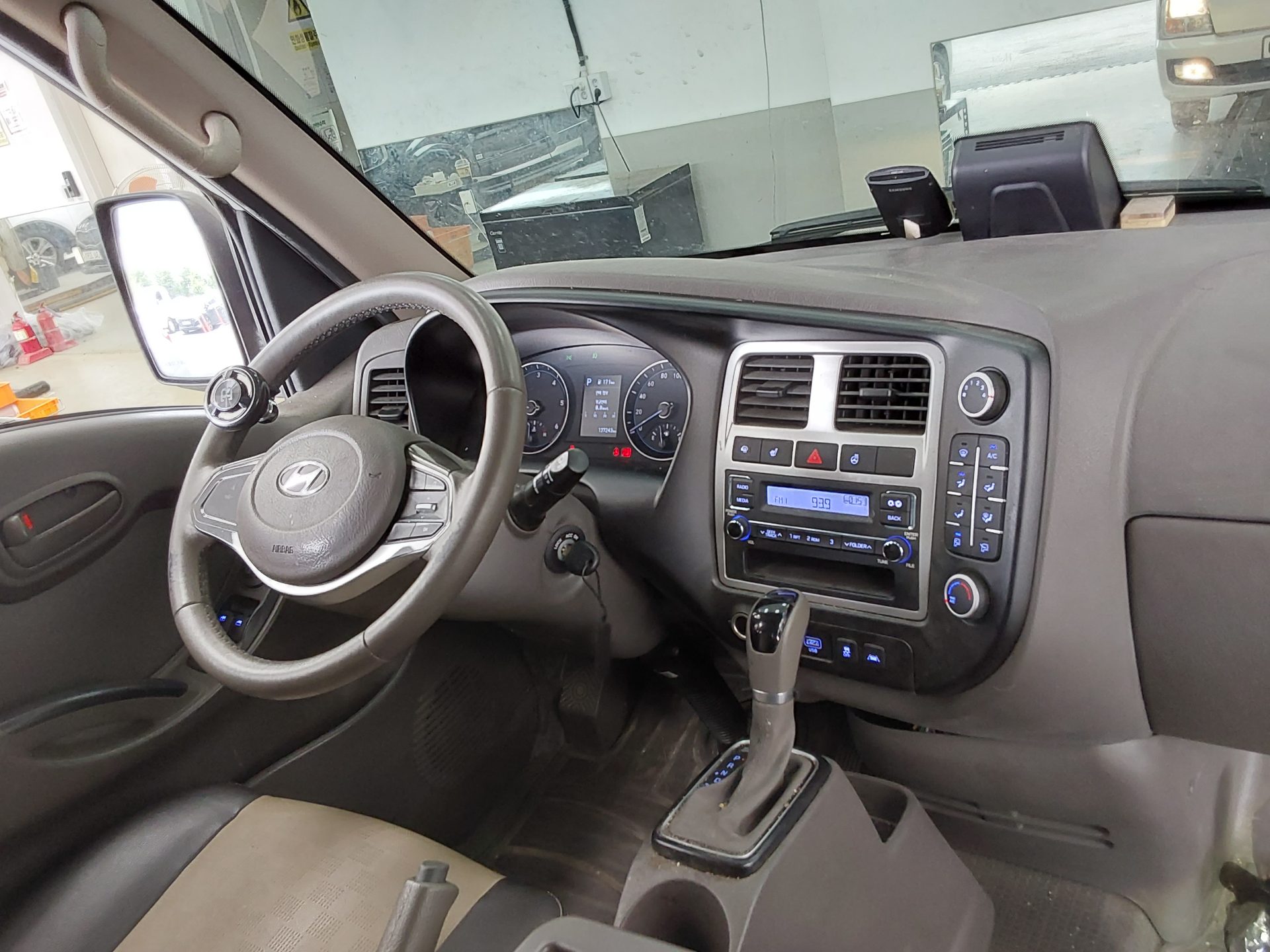 2023 - hyundai porter
