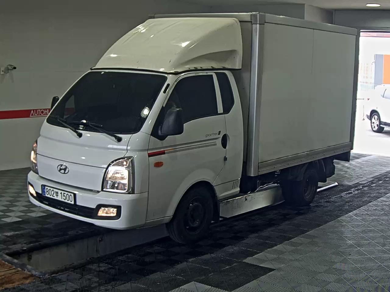 HYUNDAI PORTER II VGT SUPER CAB EXTRA WHEELBASE