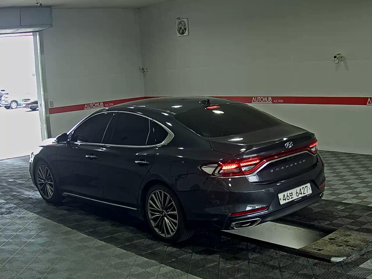 2018 - hyundai grandeur