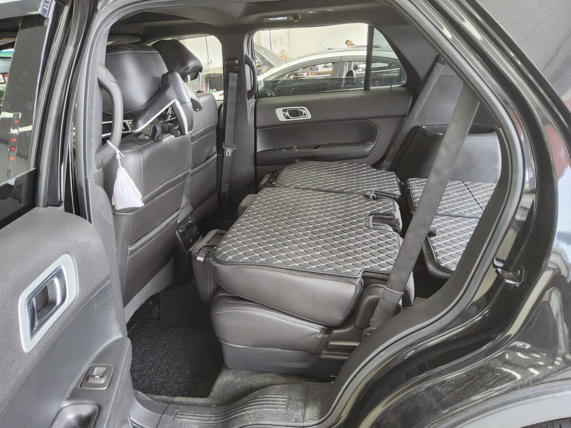 2015 - ford explorer