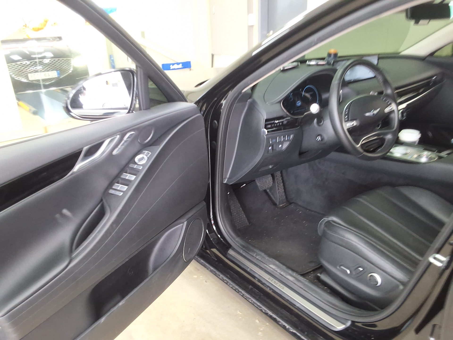 2021 - genesis g80
