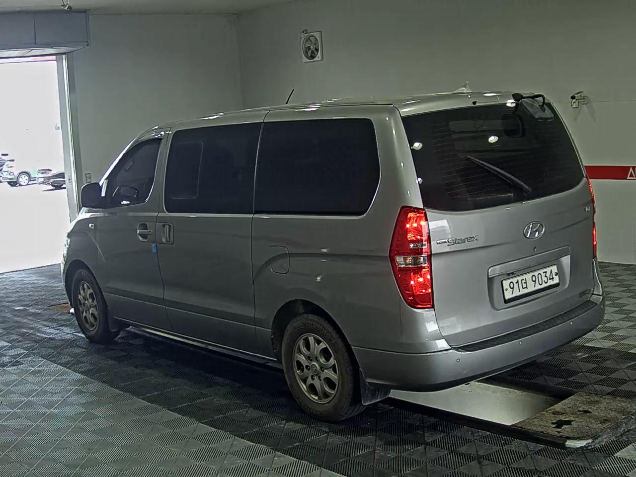2015 - hyundai grand starex