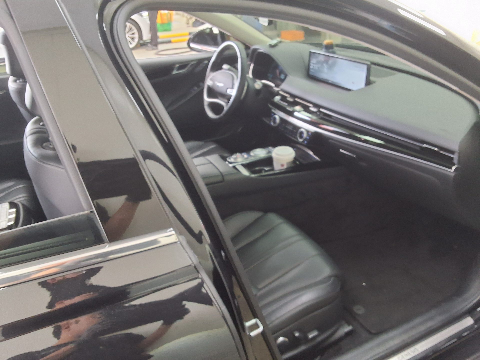 2021 - genesis g80