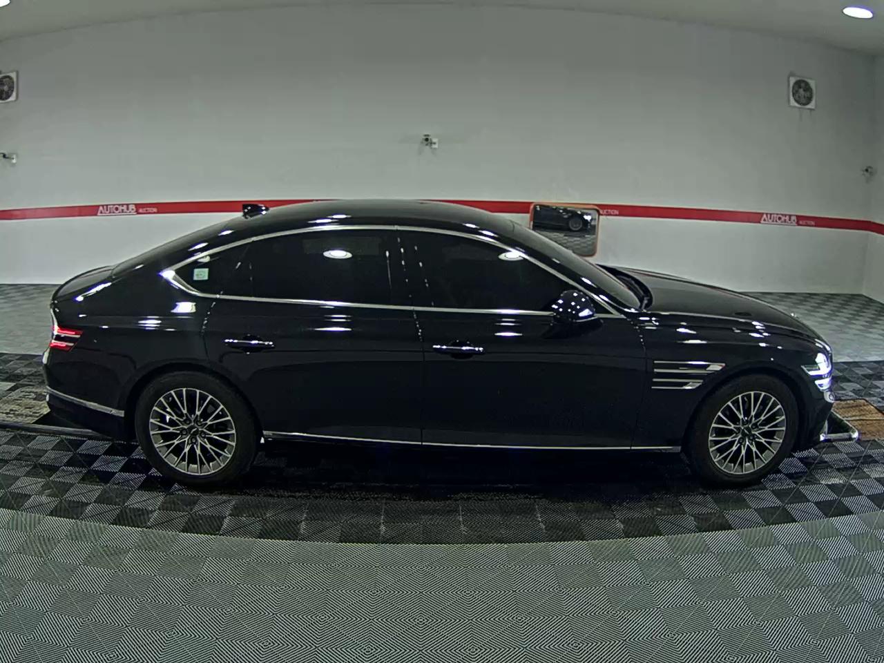 2021 - genesis g80