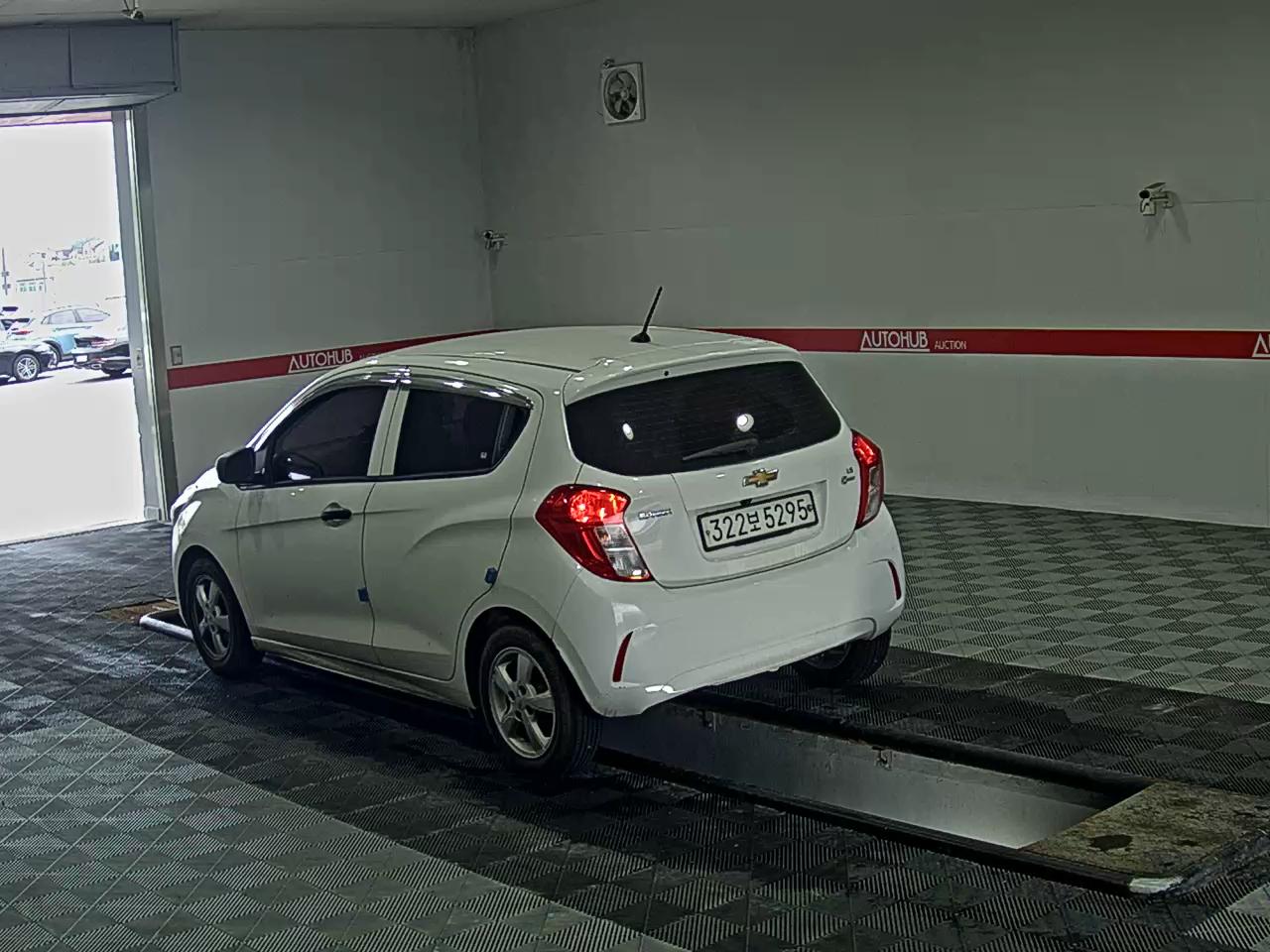 2016 - chevrolet spark