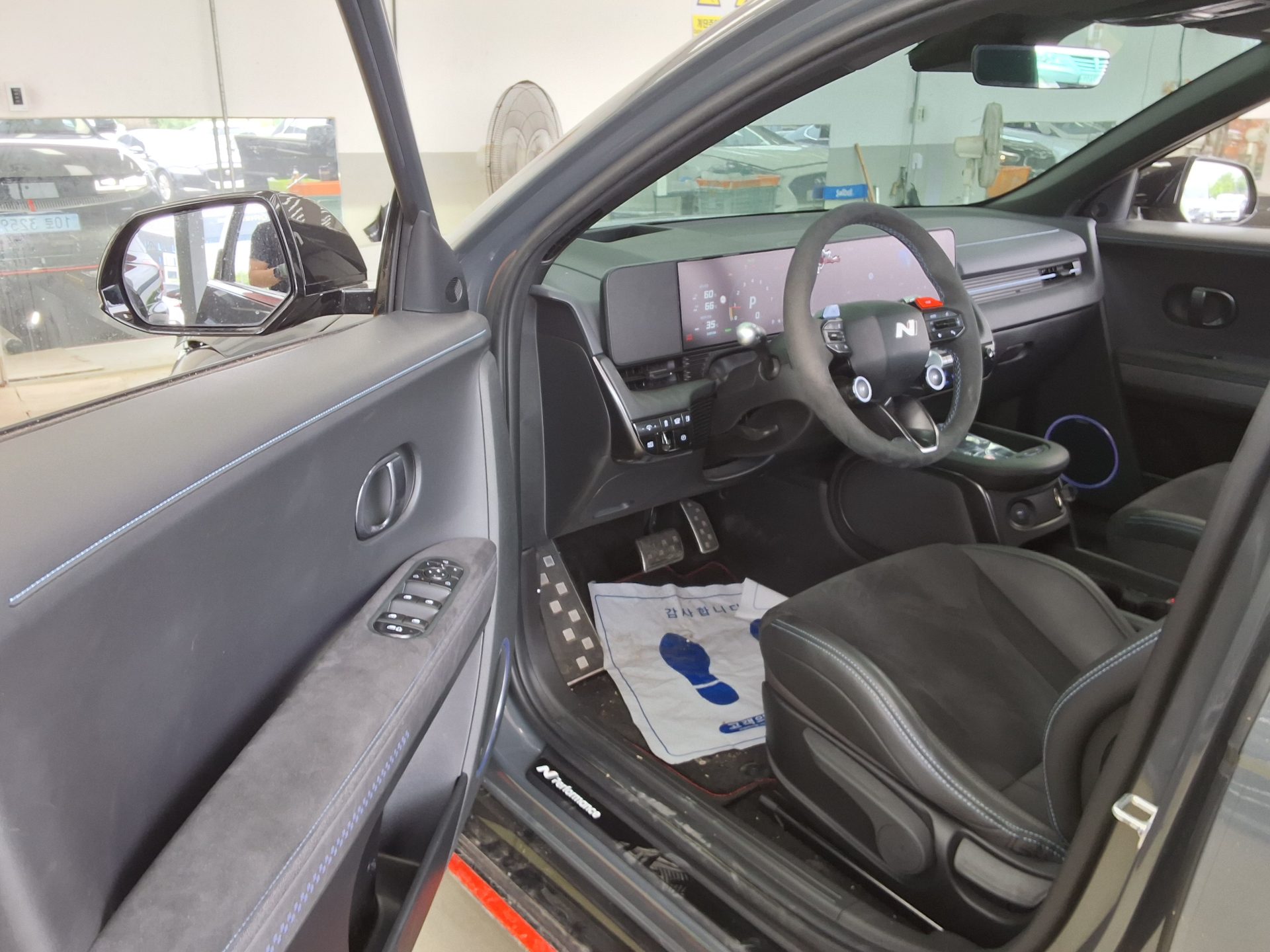 2025 - hyundai ioniq