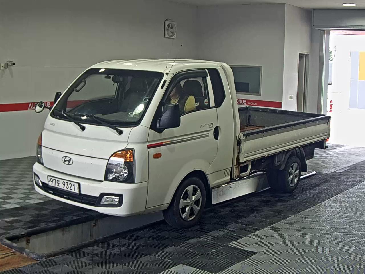 HYUNDAI PORTER II SUPER CAB EXTRA WHEELBASE HIGH SUPER