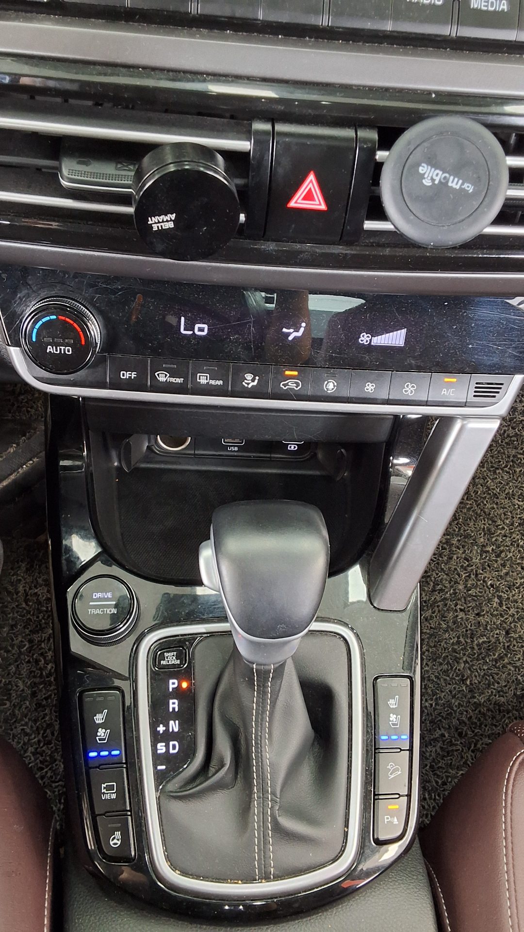 2020 - kia seltos