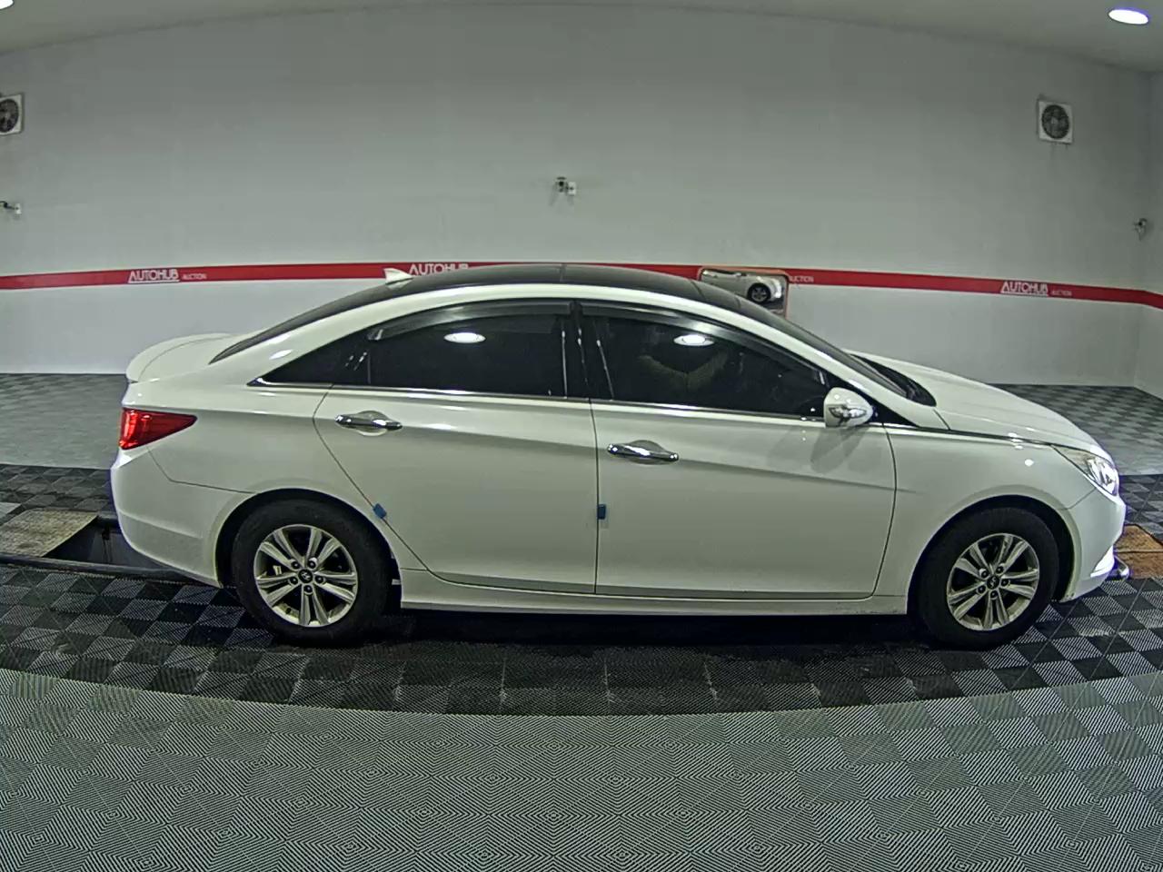 2010 - hyundai sonata