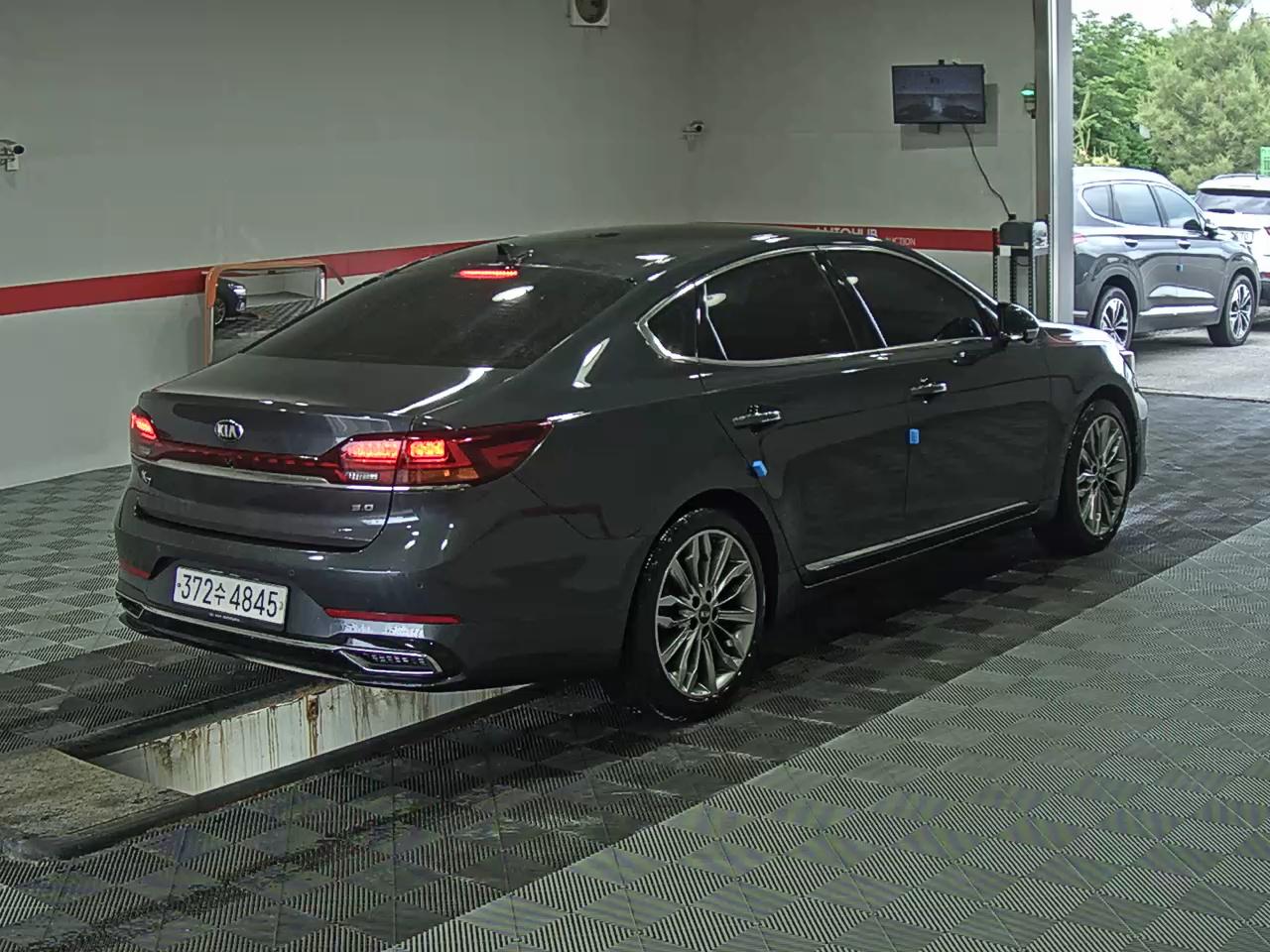 2020 - kia k7
