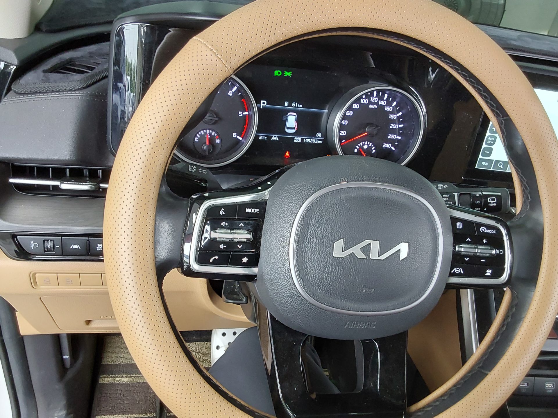 2022 - kia carnival