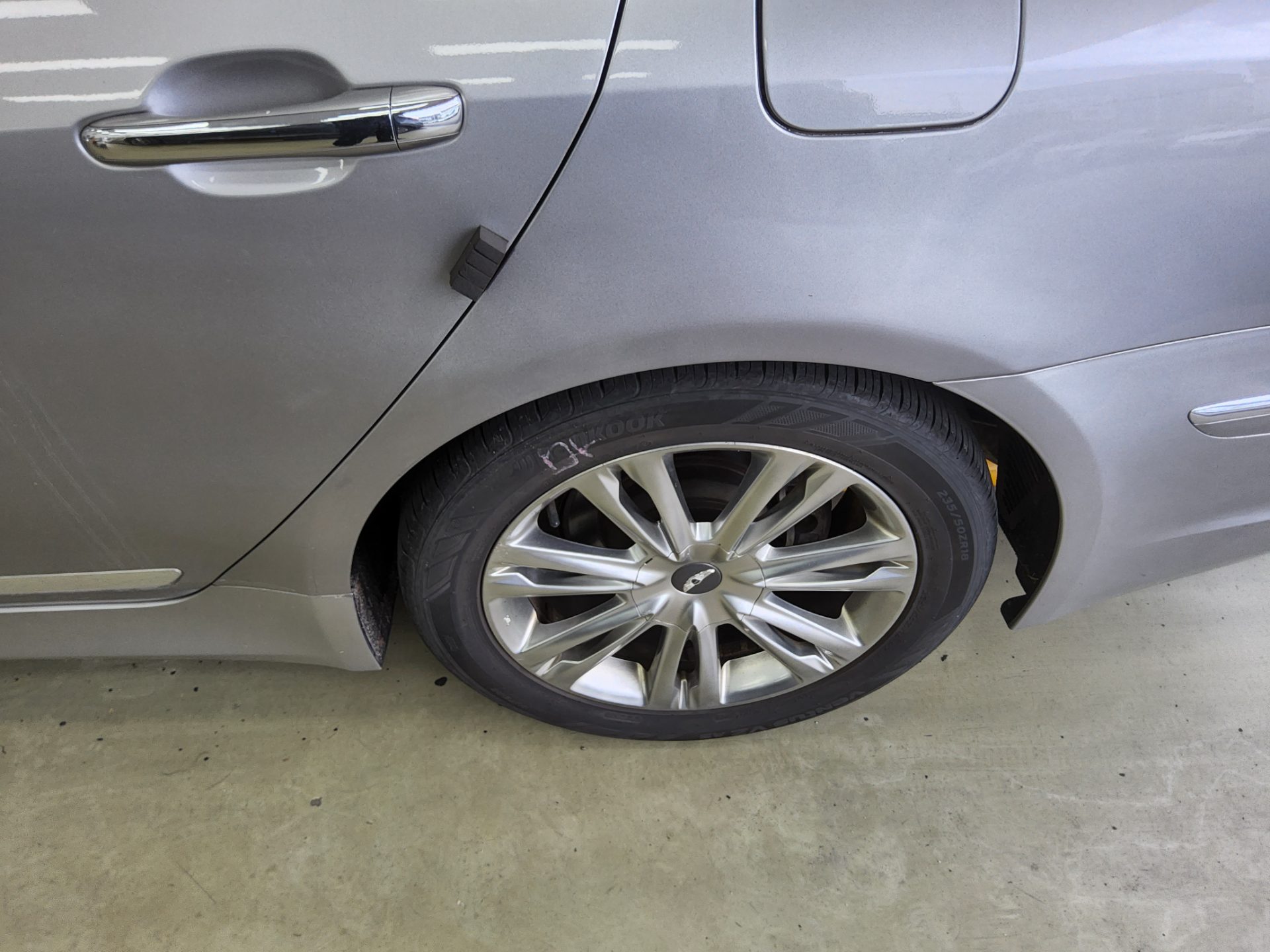 2012 - hyundai bh