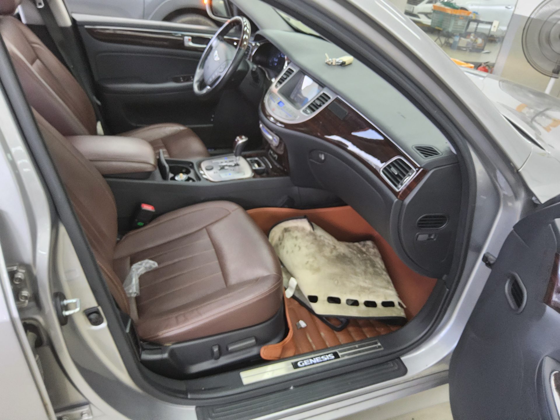 2012 - hyundai bh