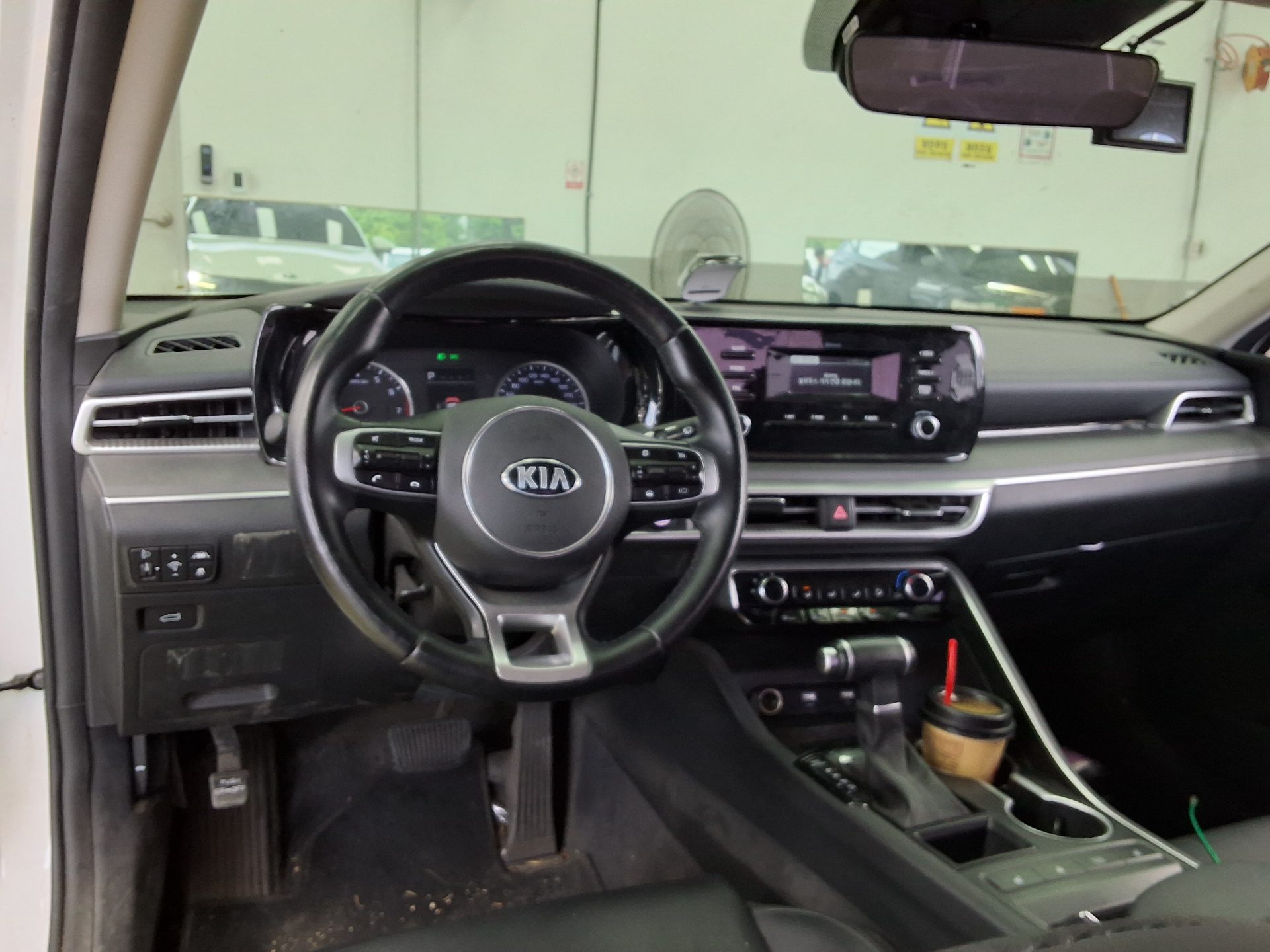 2021 - kia k5