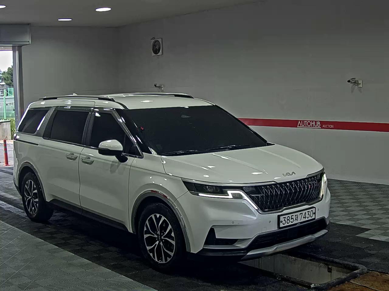 2022 - kia carnival