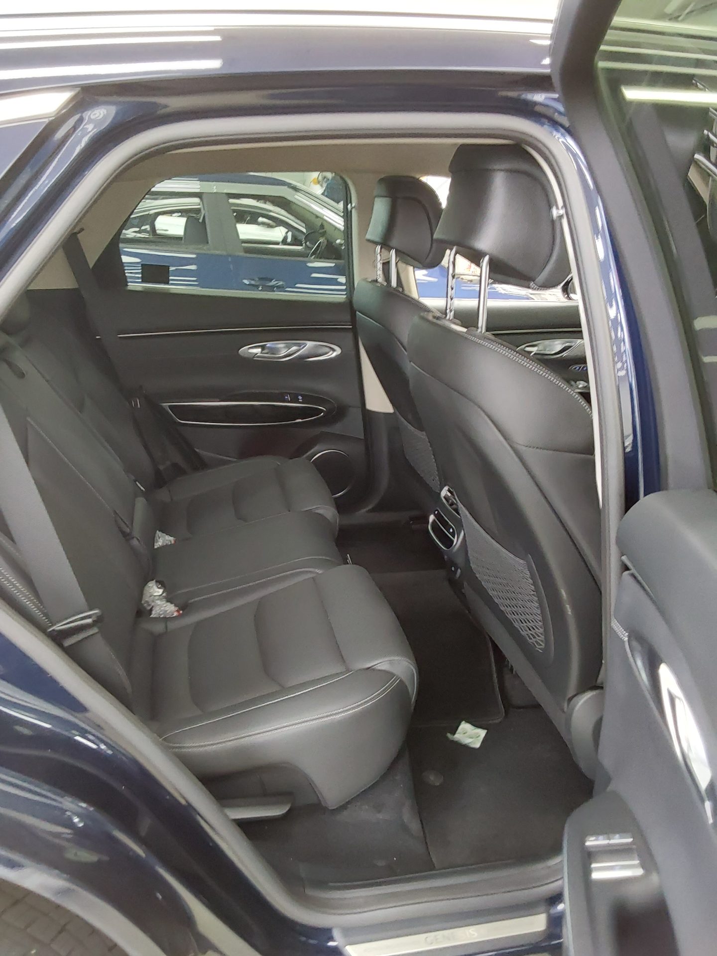 2024 - genesis gv70