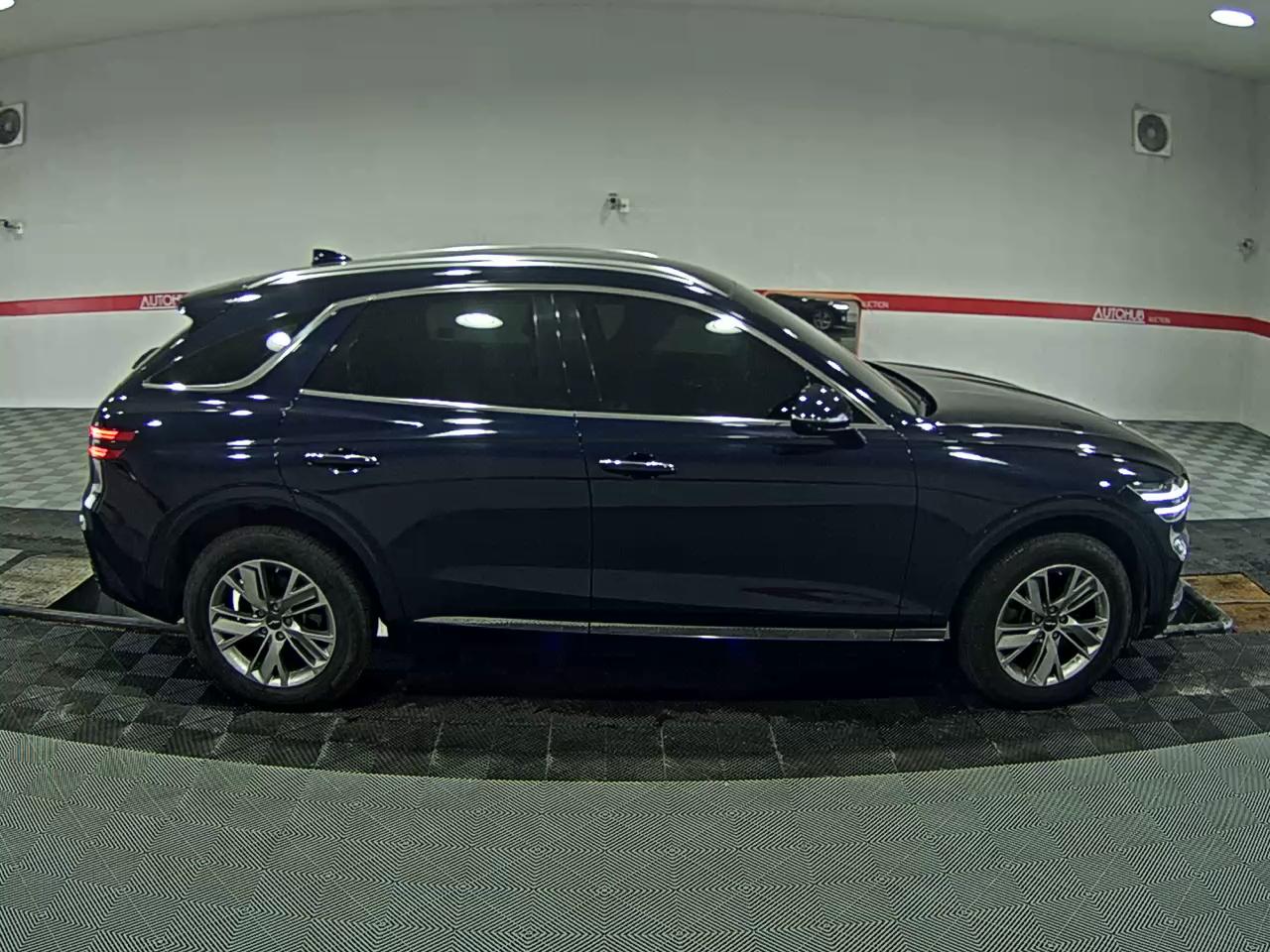 2024 - genesis gv70